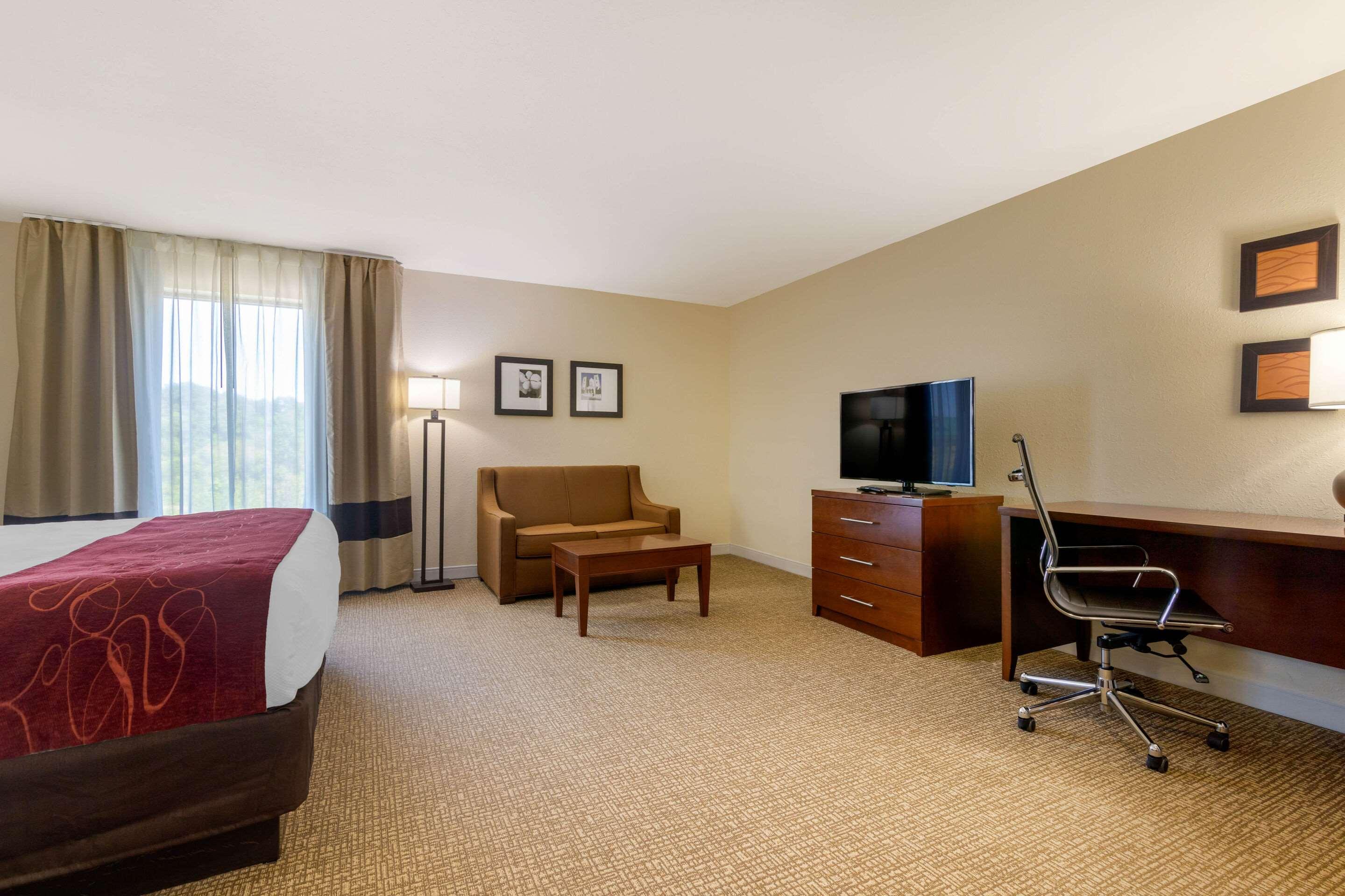 Comfort Inn & Suites Macon — photo 5