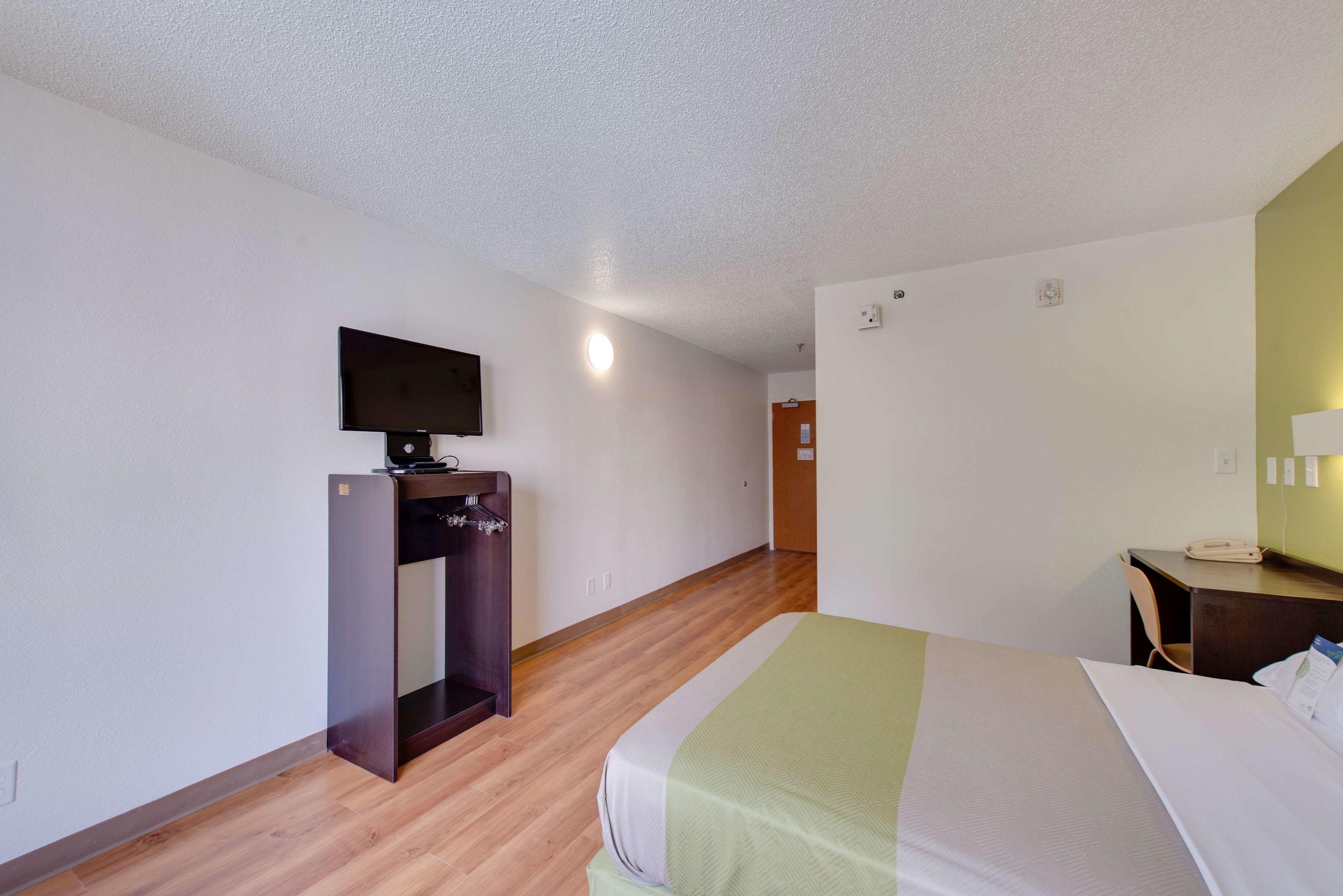 Motel 6 Virginia Beach — photo 4