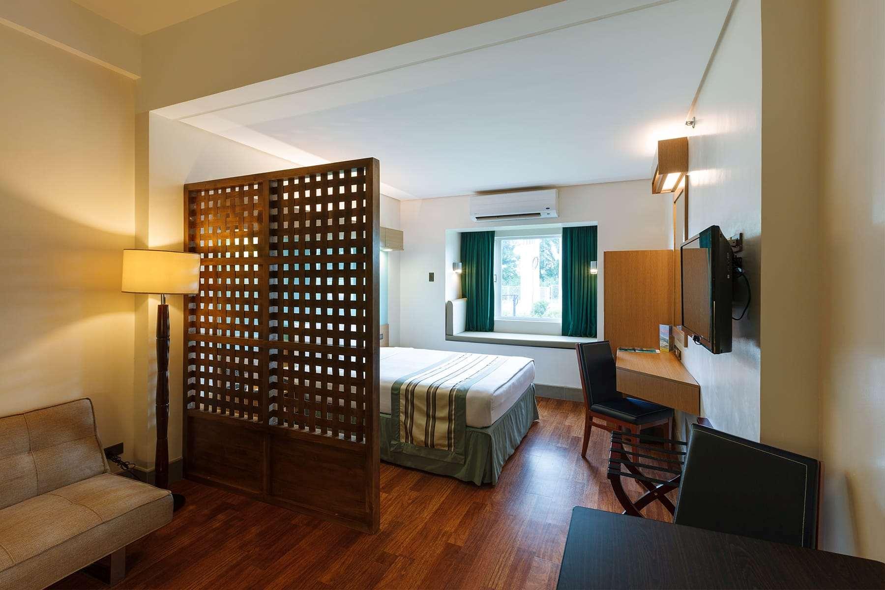 Microtel by Wyndham South Forbes — photo 5