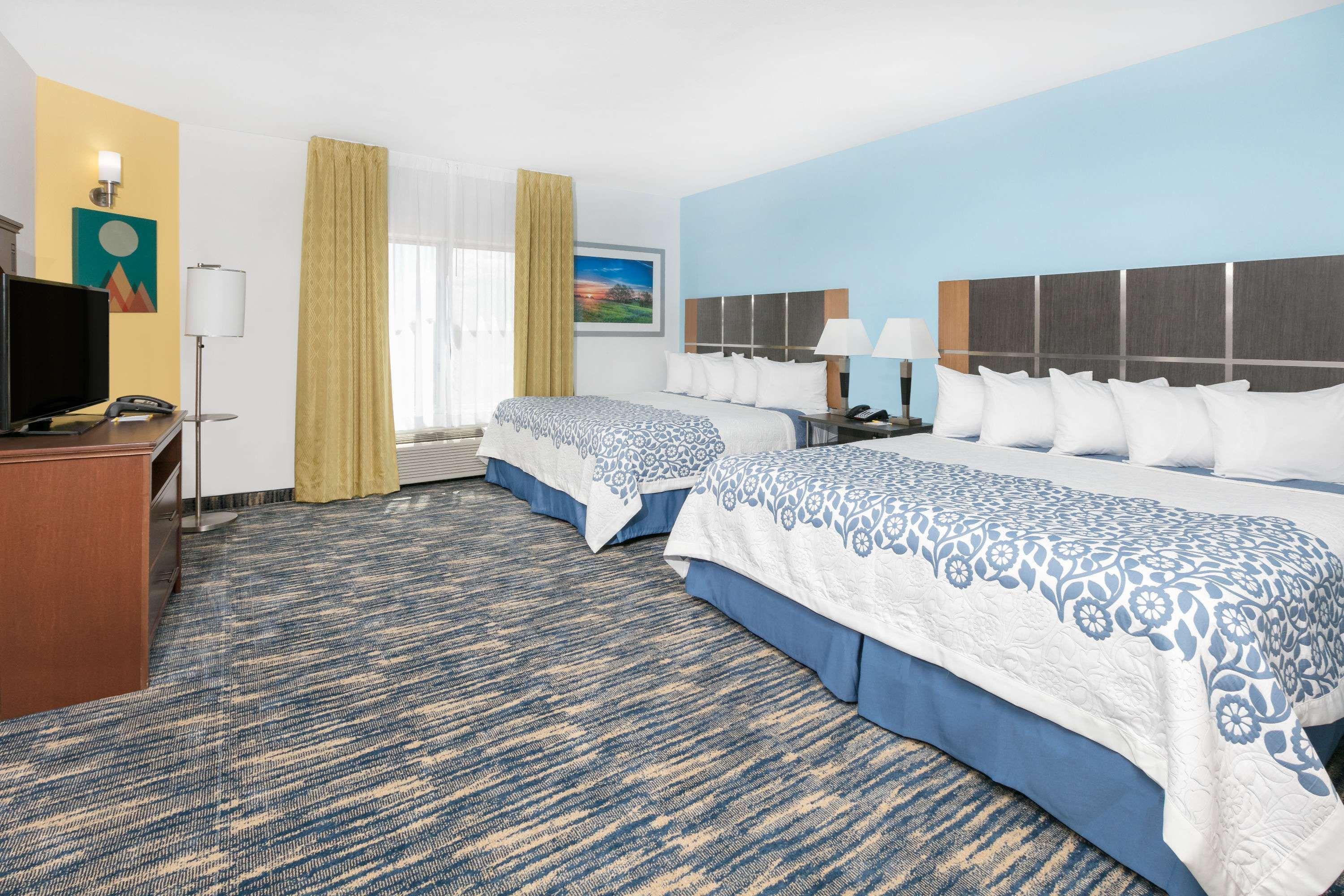 Days Inn & Suites Lubbock Medical Center — photo 5