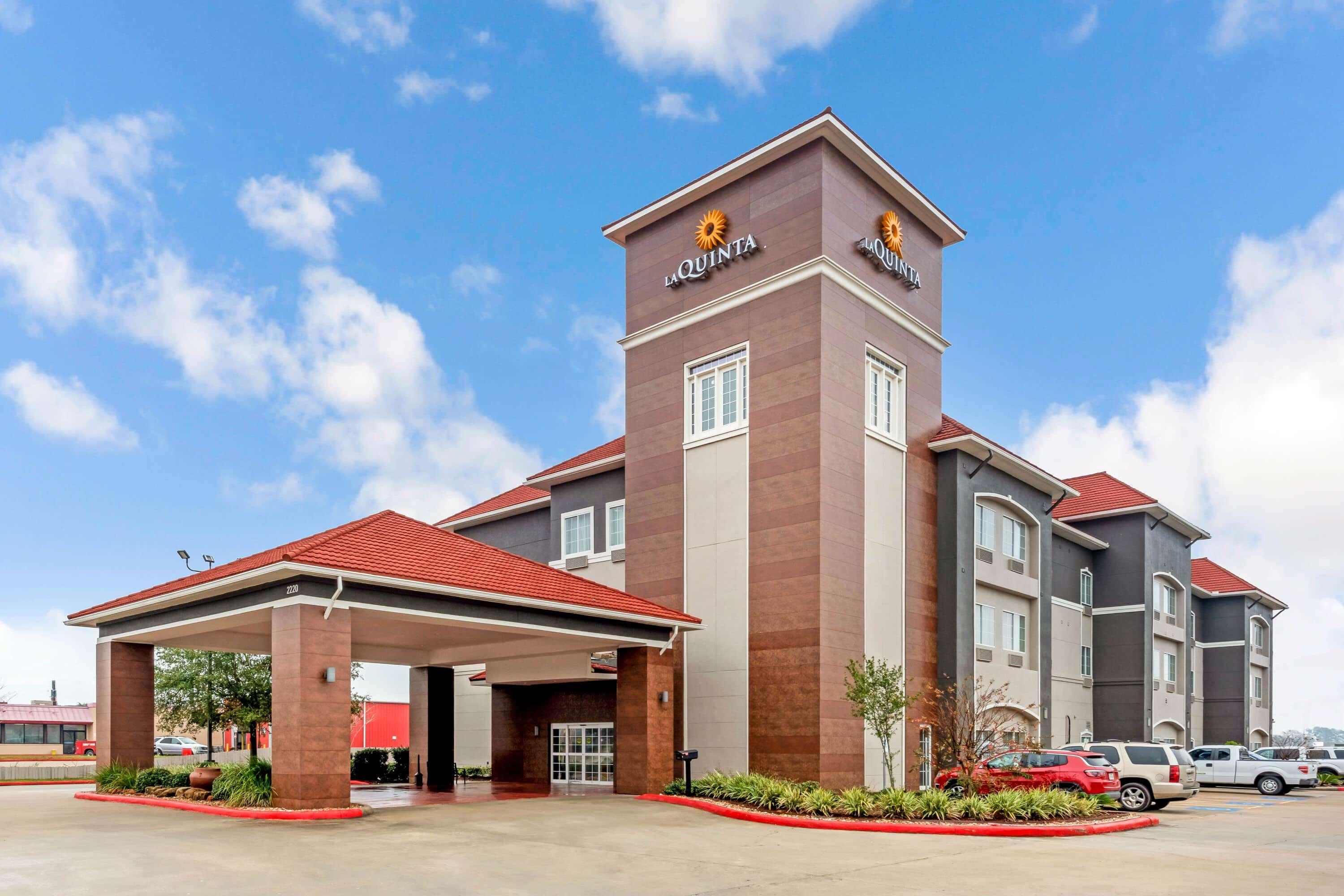 La Quinta Inn & Suites Orange — photo 5