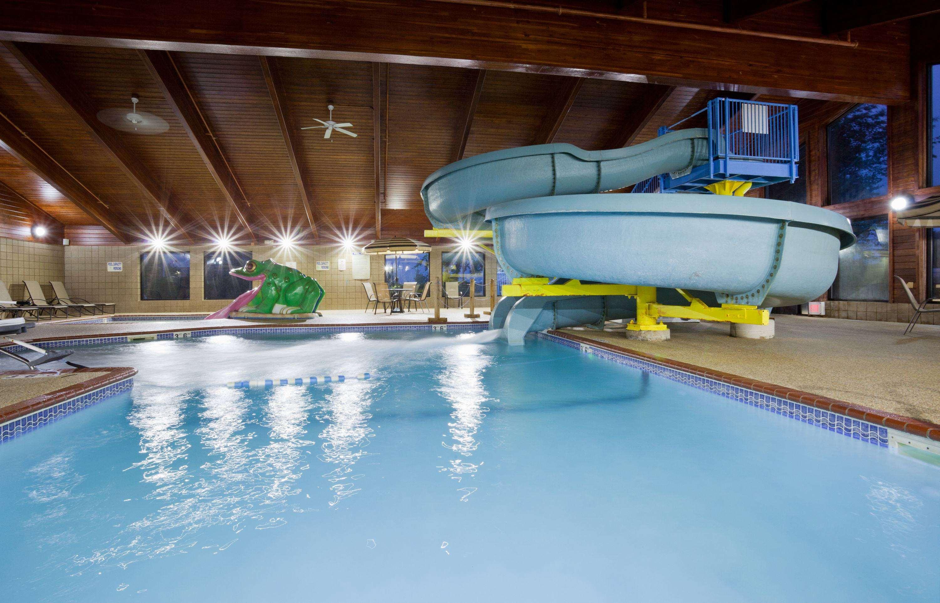 AmericInn Shakopee — photo 3