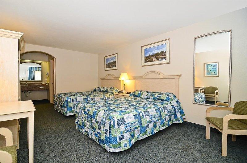 Americas Best Value Inn West Columbia — photo 5