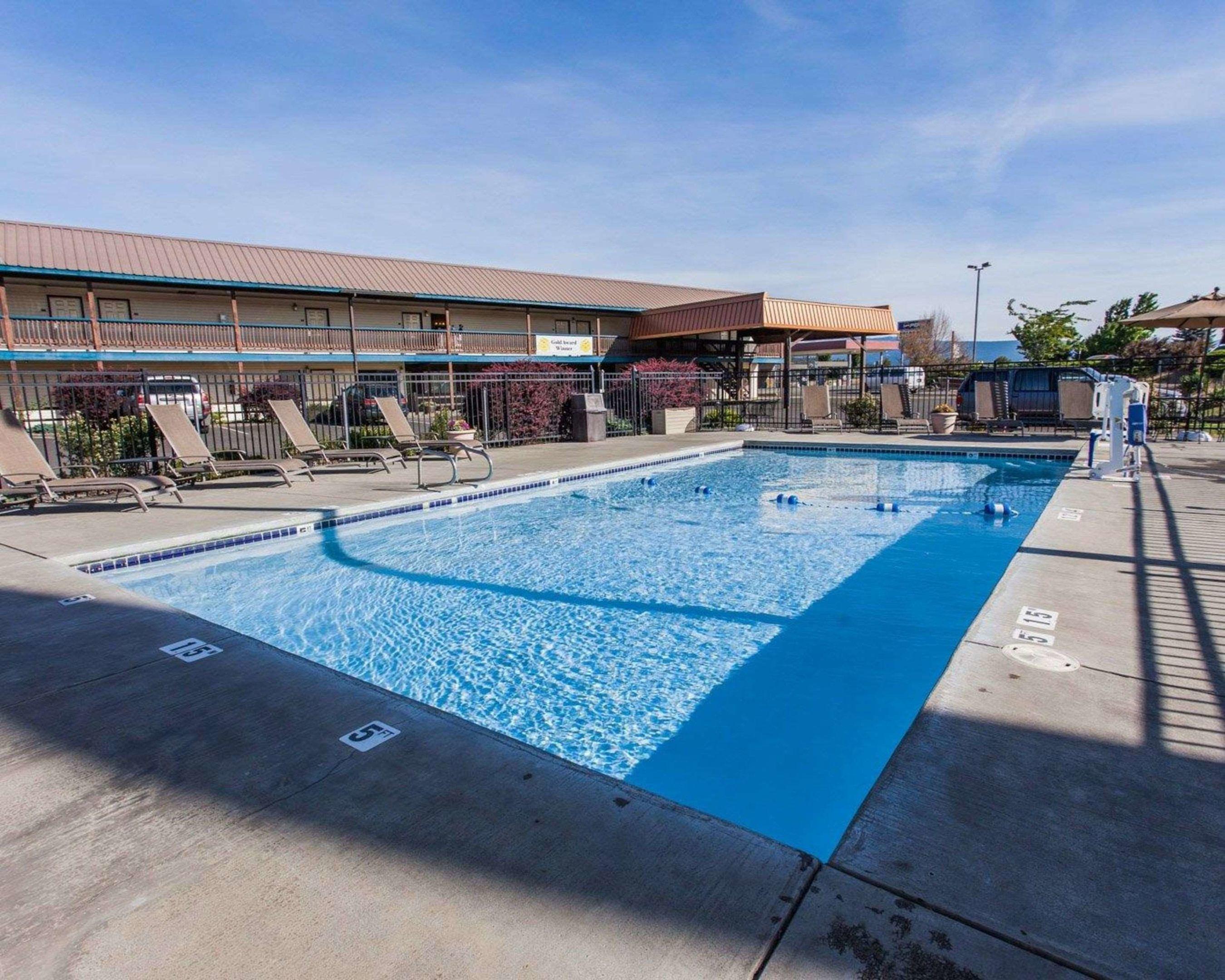 Quality Inn & Suites — photo 5
