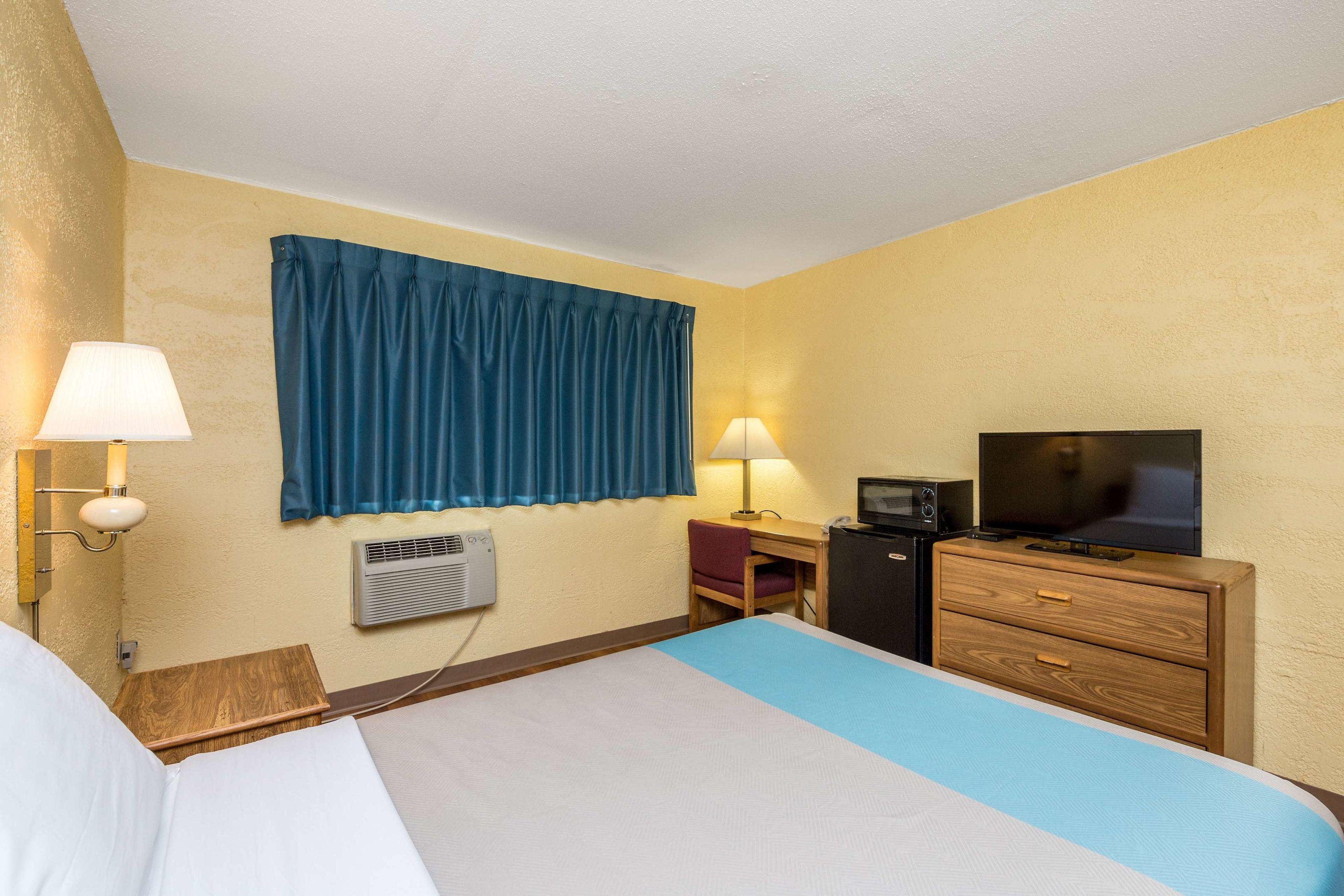 Motel 6 Cedar Rapids - Airport — photo 4
