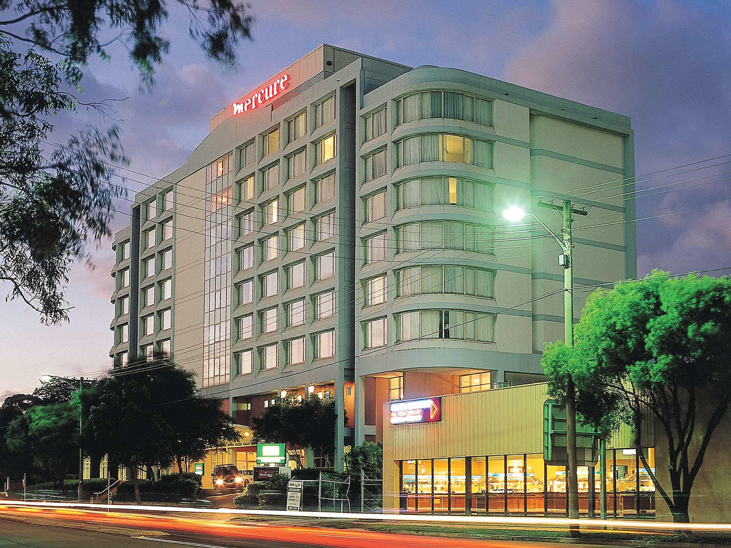 Mercure Sydney Parramatta — photo 1