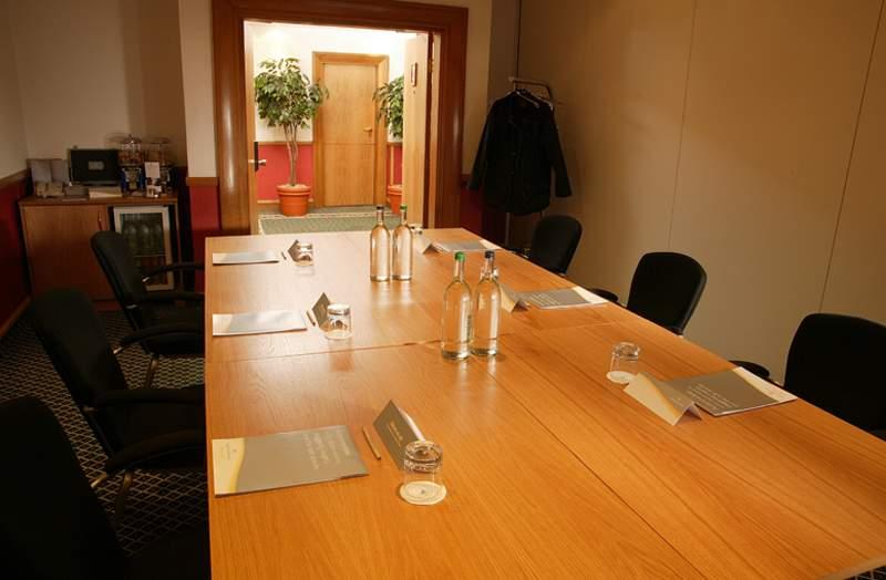 DoubleTree by Hilton Hotel Edinburgh Airport — photo 4