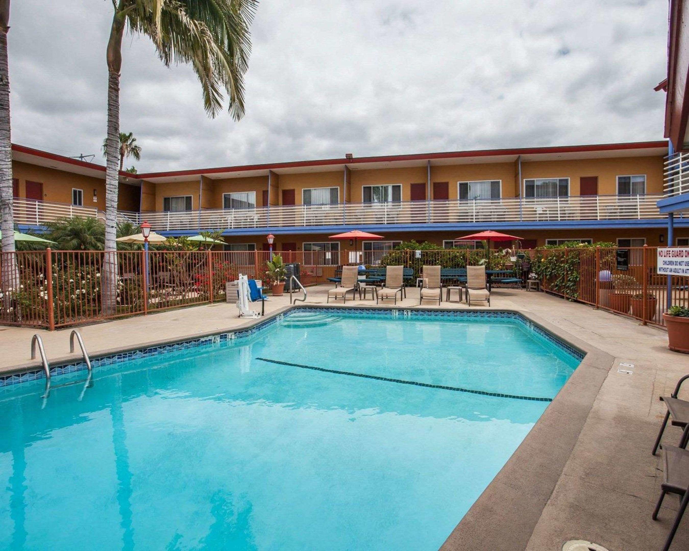 Quality Inn & Suites Anaheim at the Park — photo 5