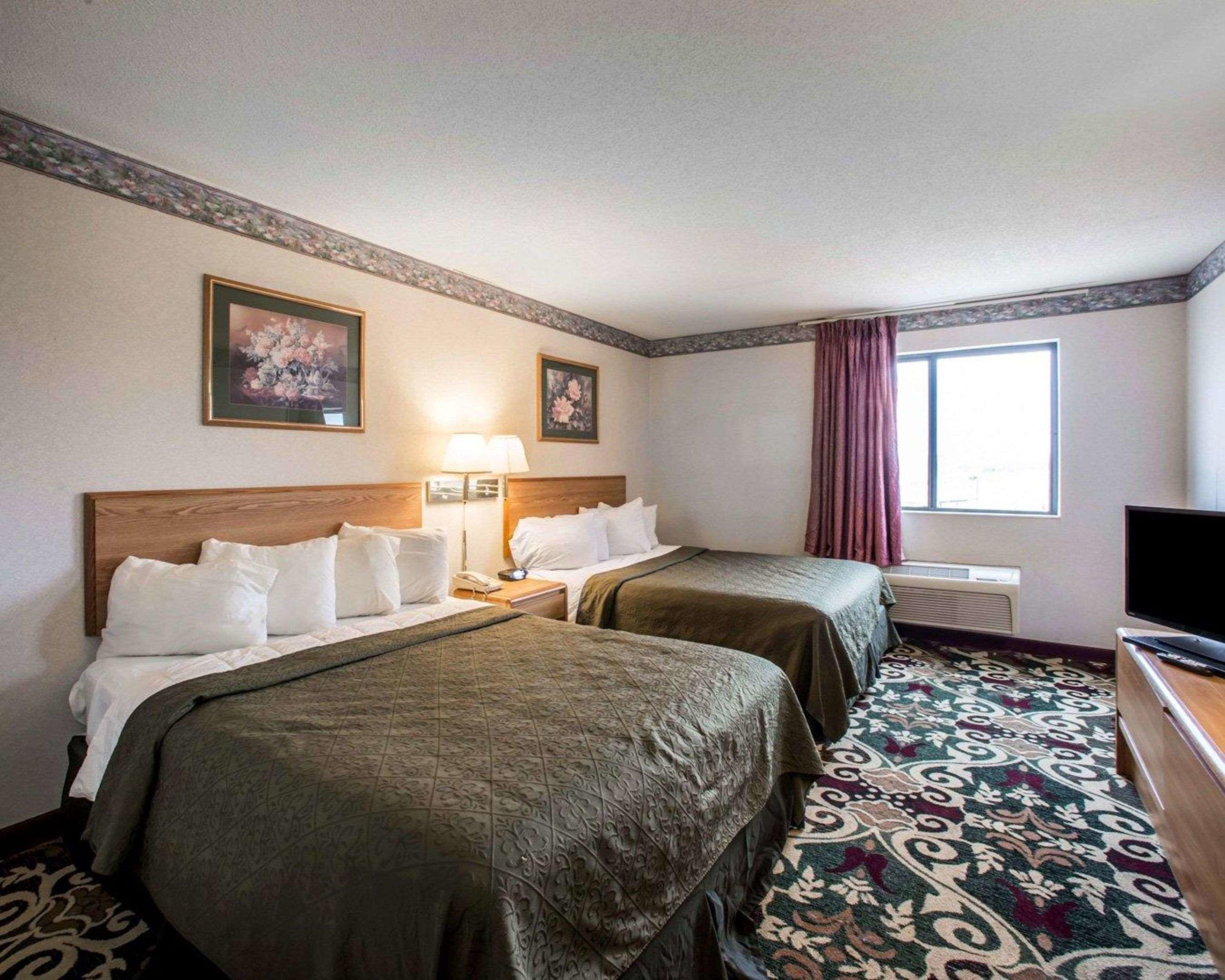 Quality Inn & Suites — photo 4