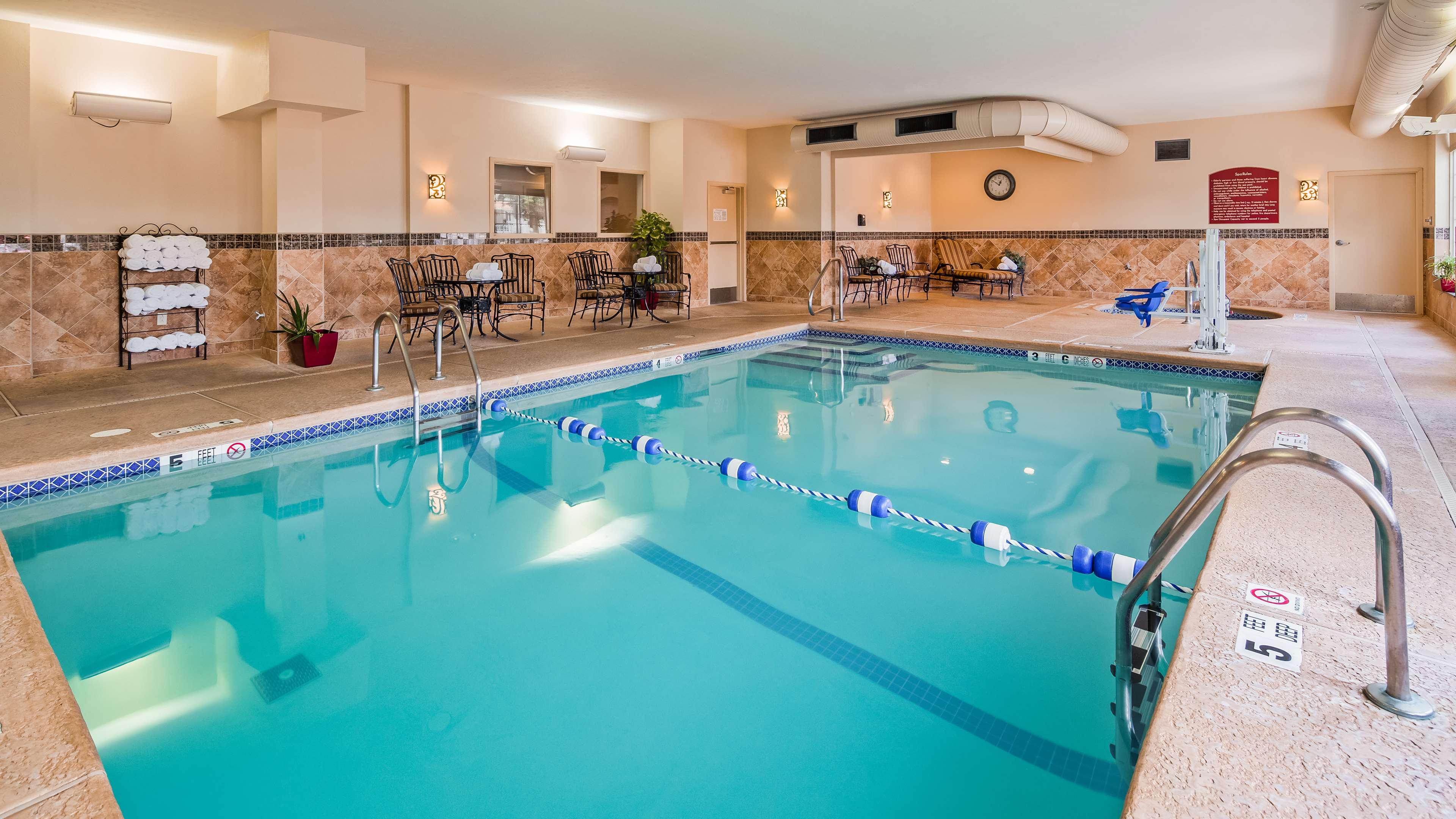 Best Western Plus Vineyard Inn & Suites — photo 4