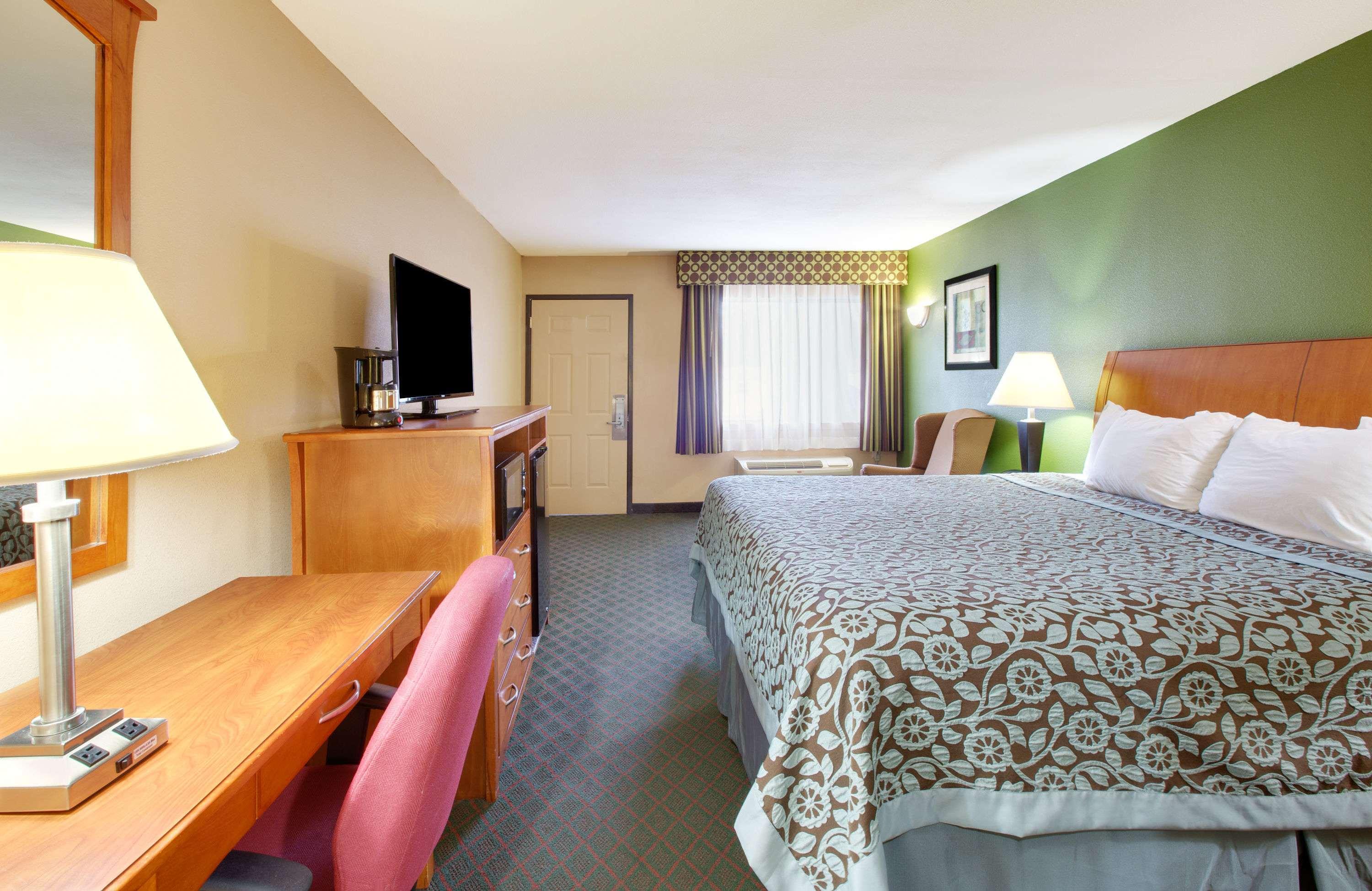 Days Inn Fairfield — photo 4