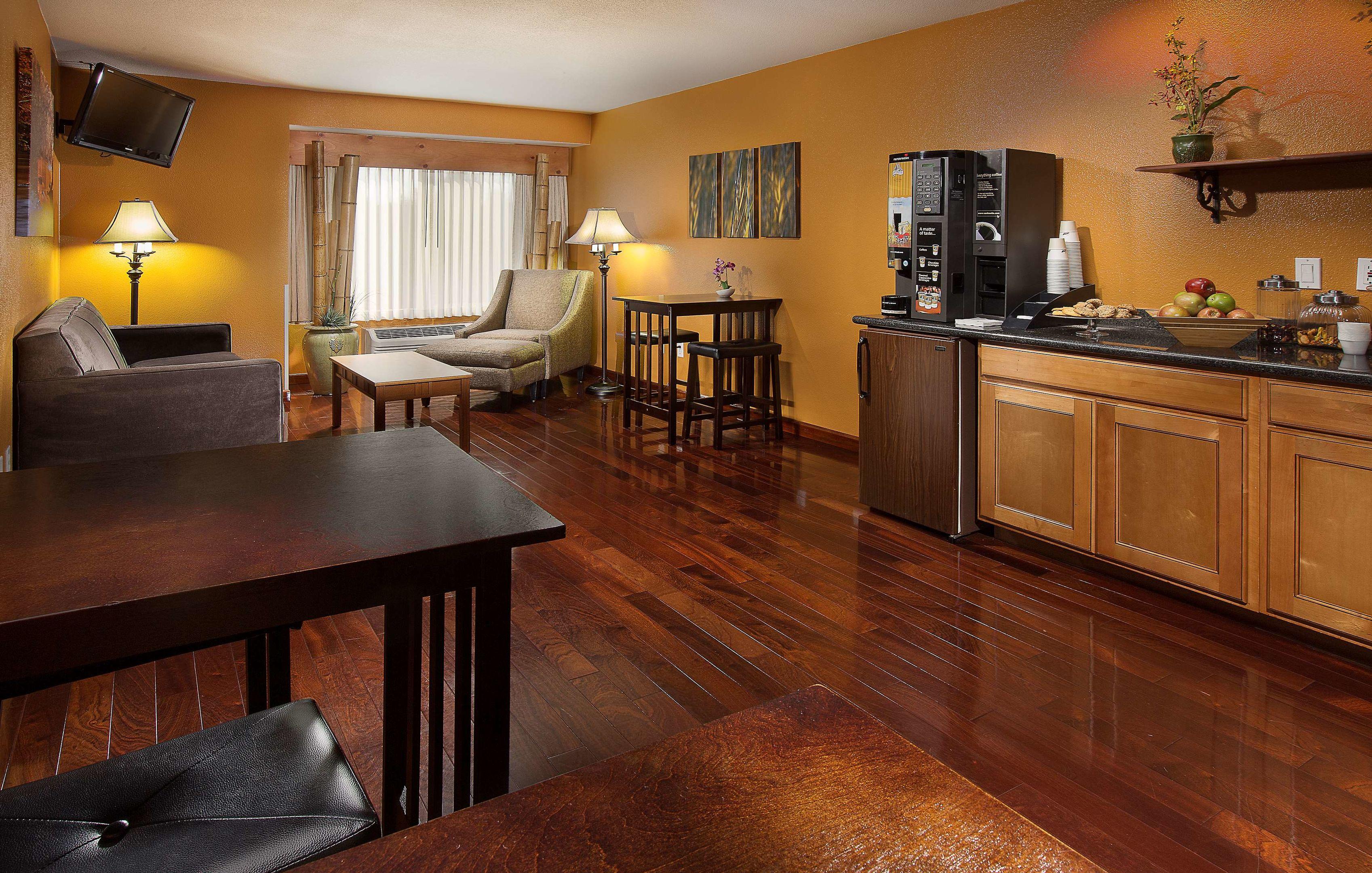 Radisson Portland Airport — photo 4