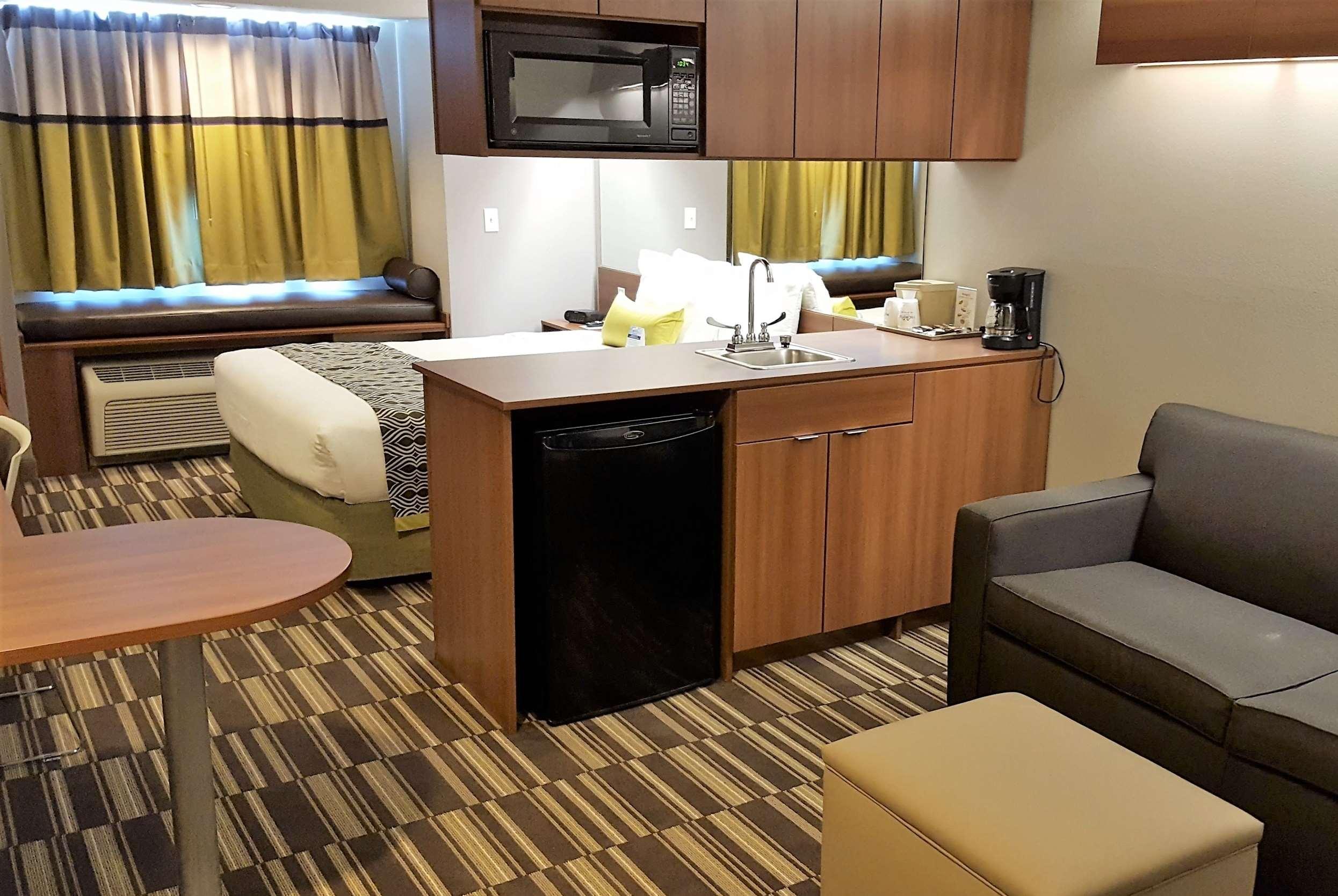 Microtel Inn & Suites Bellevue — photo 5