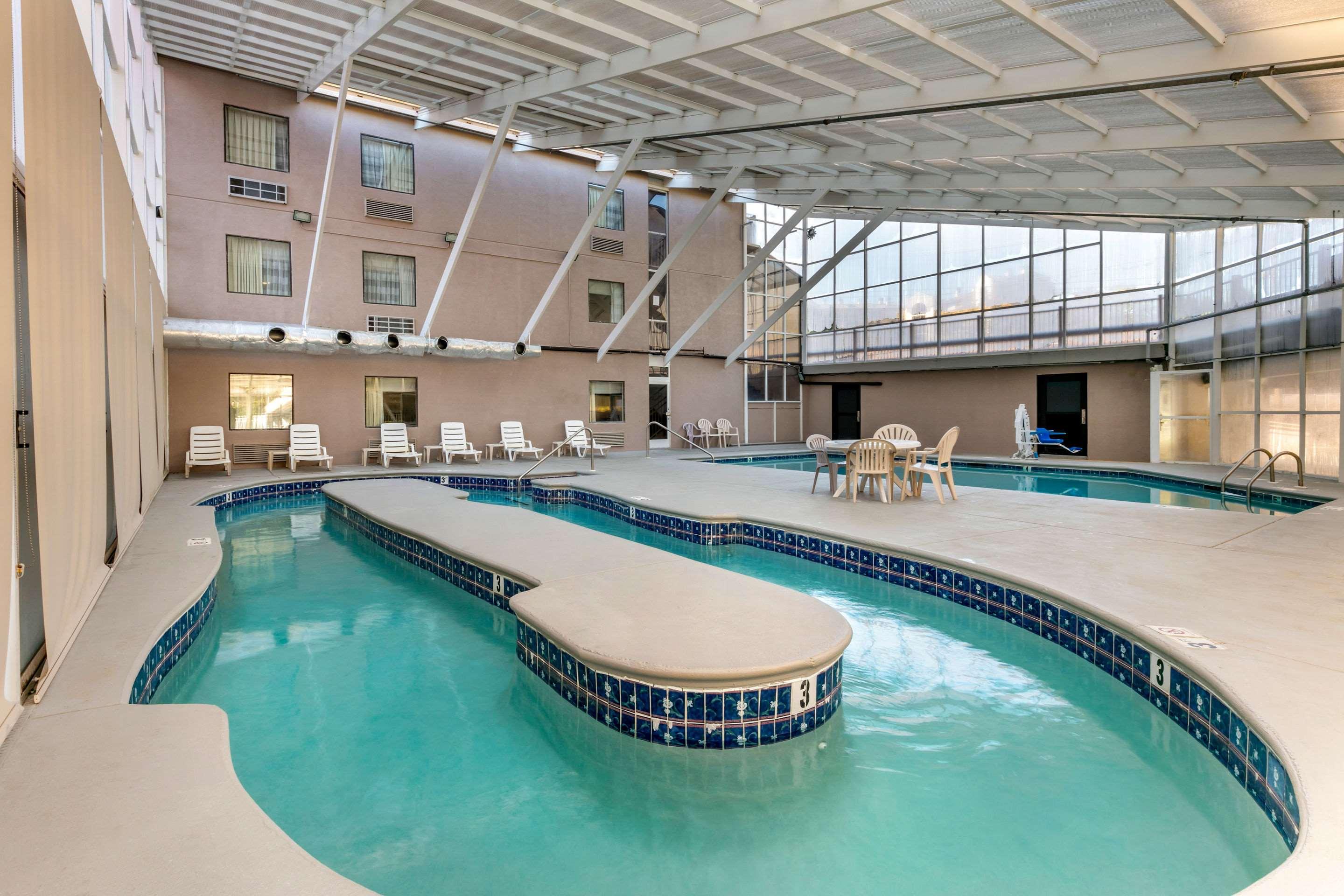 Sleep Inn & Suites — photo 4