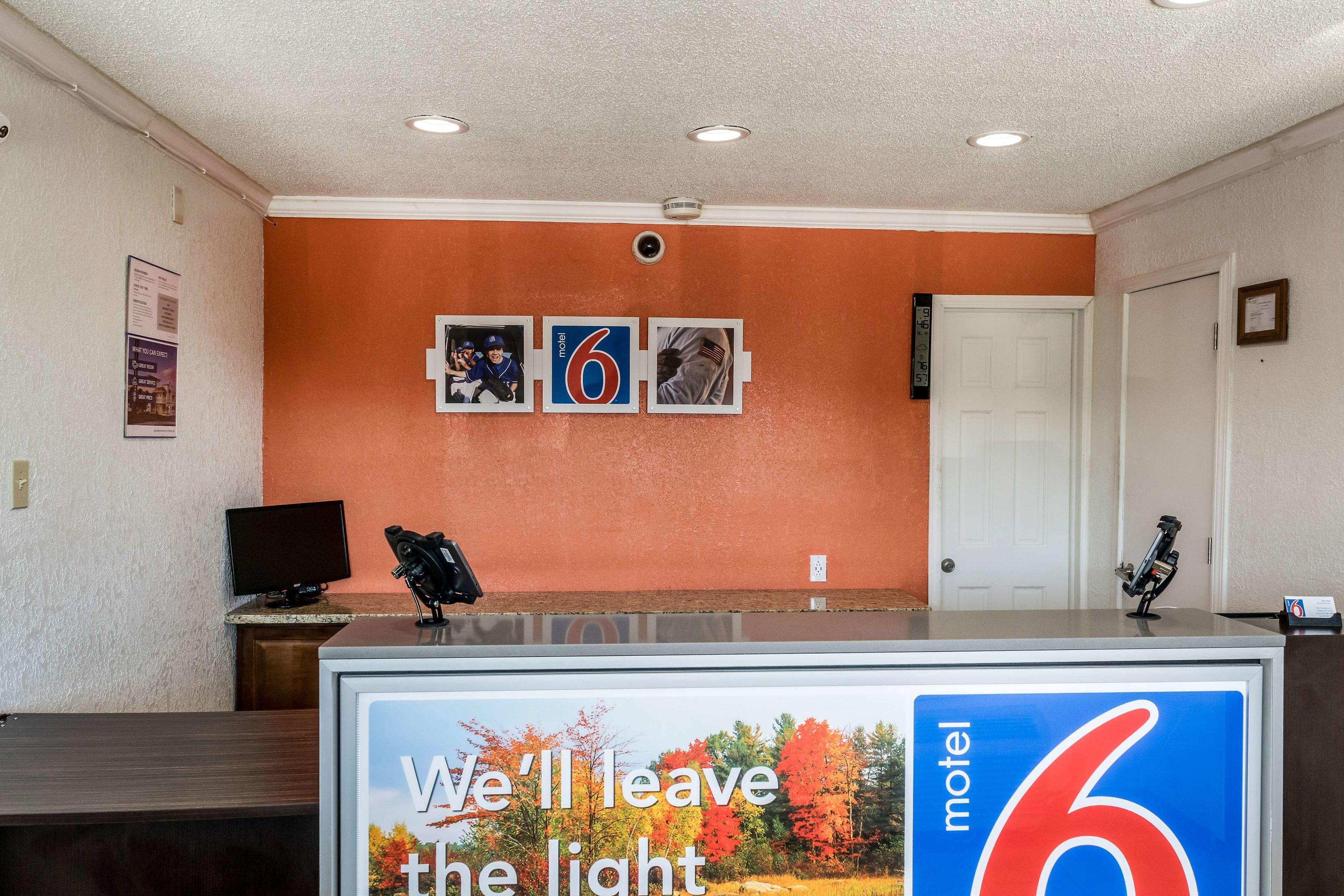 Motel 6 Florence KY — photo 5