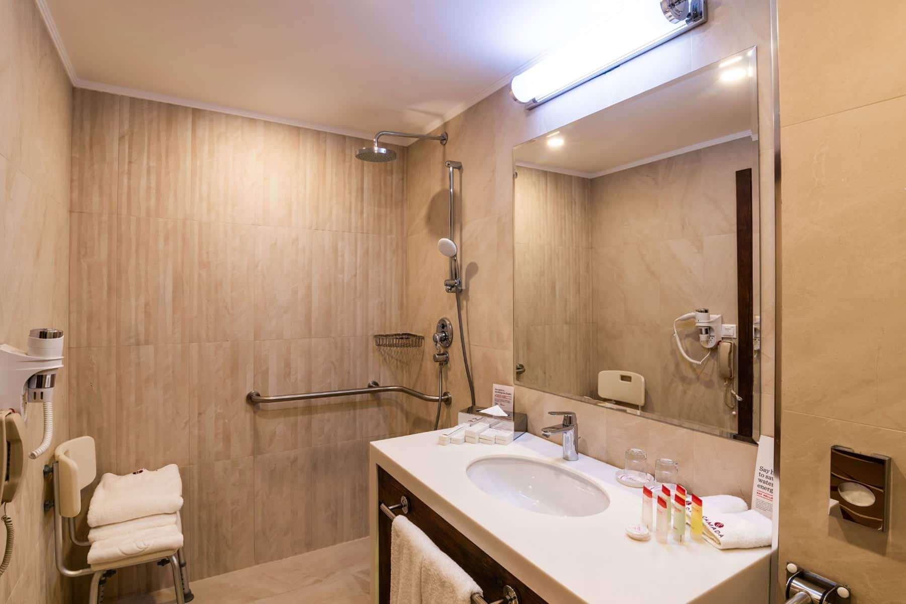 Ramada Hotel & Suites By Wyndham Yerevan — photo 5