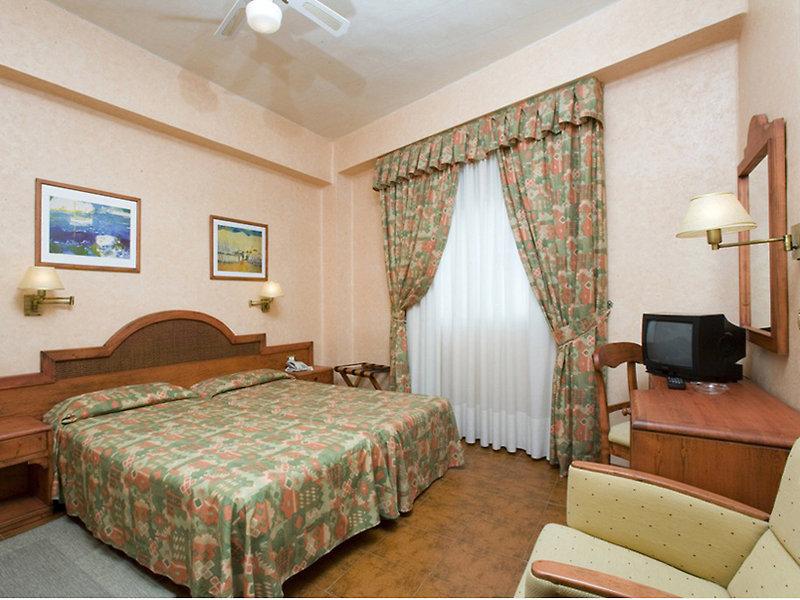 Hotel Monopol — photo 4