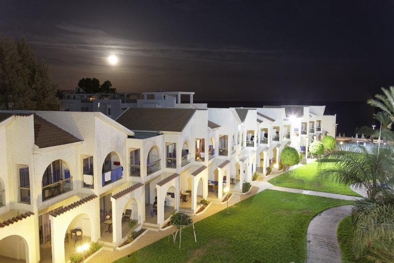 Radisson  Beach Resort Larnaca — photo 4