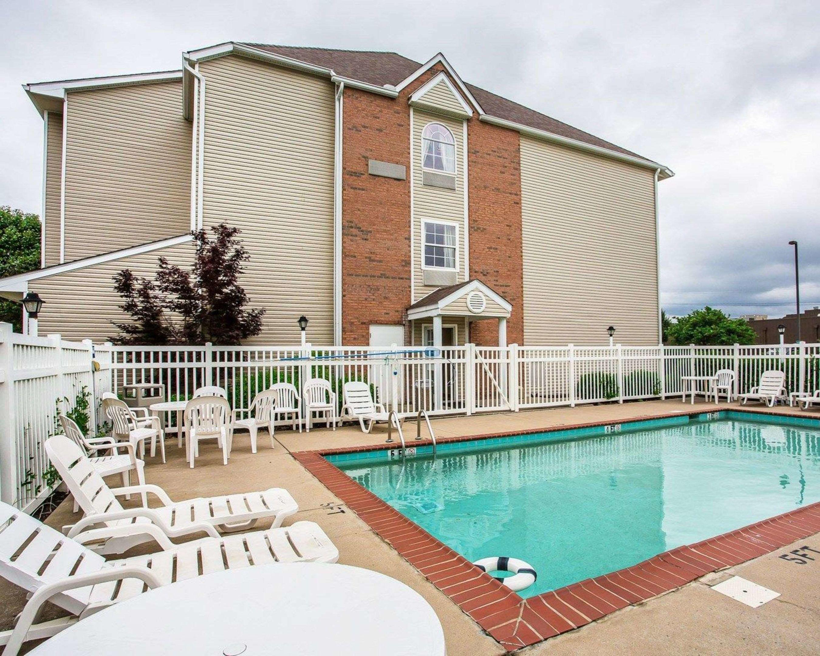Quality Inn & Suites — photo 4