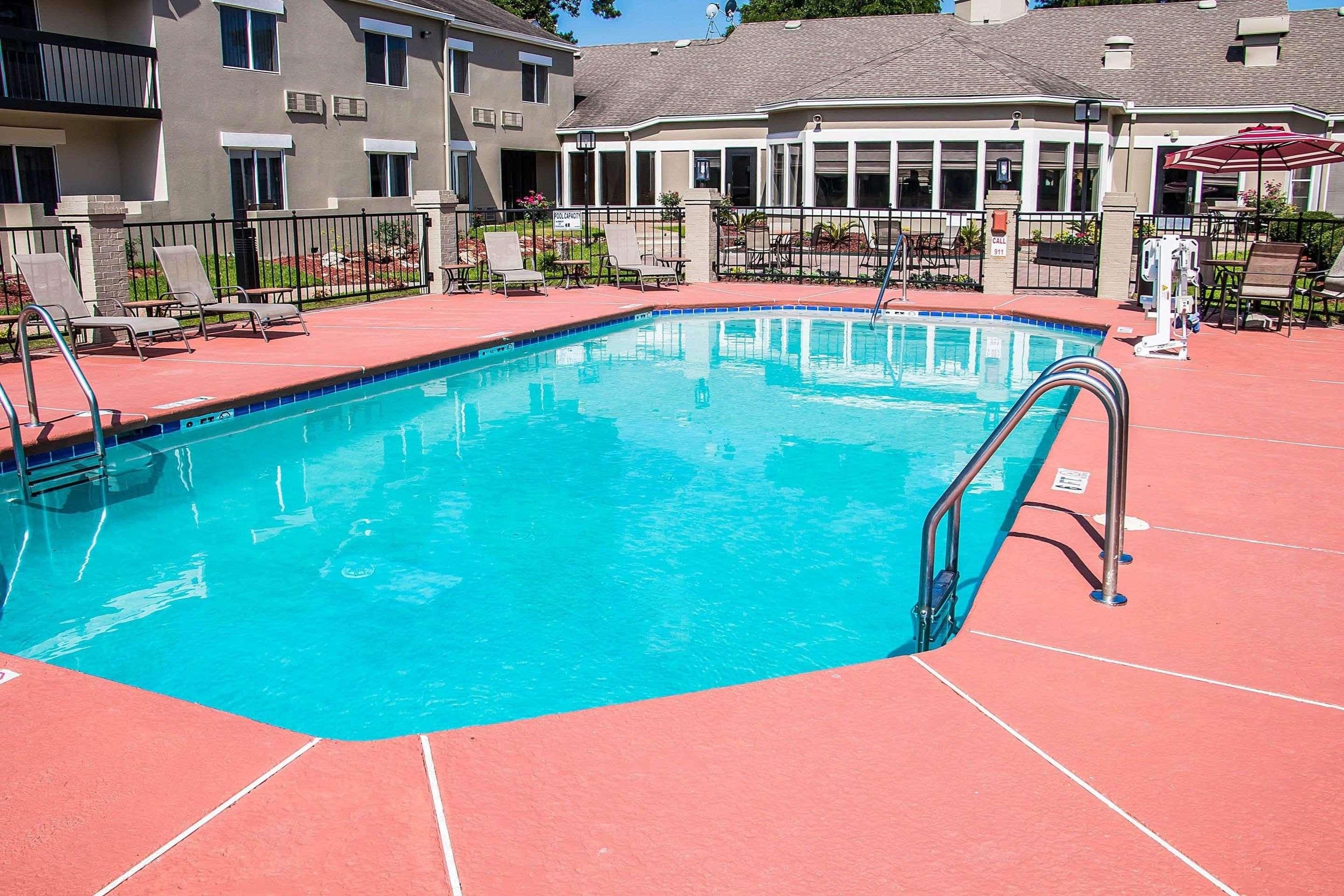 Clarion Inn & Suites - Savannah — photo 5