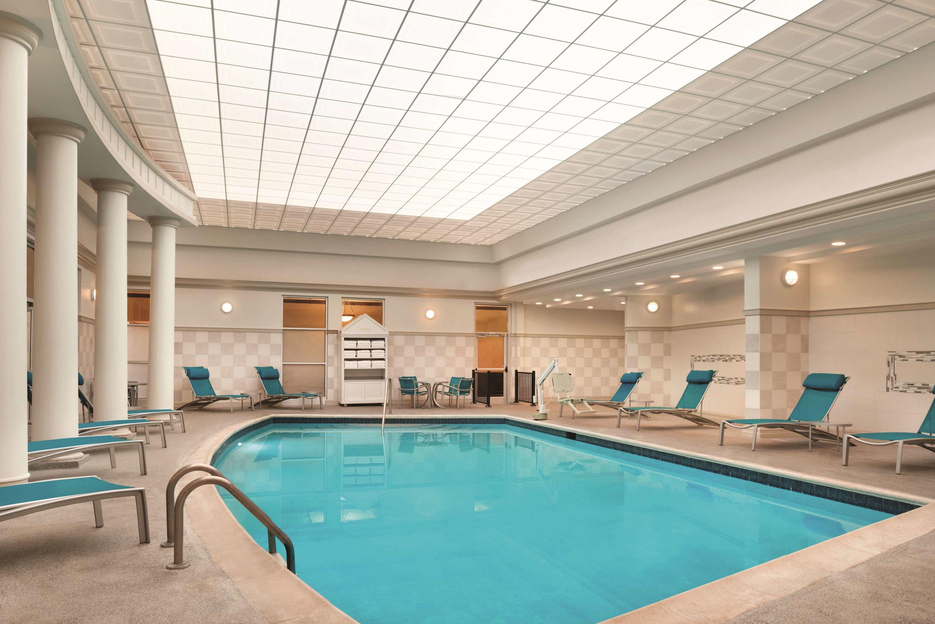 Radisson Hotel Cincinnati Riverfront — photo 3