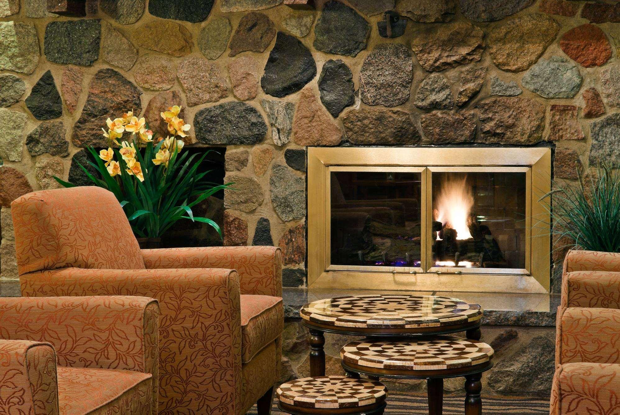 AmericInn by Wyndham Worthington — photo 4