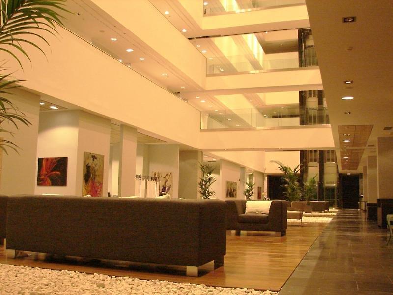 Diagonal Plaza — photo 3