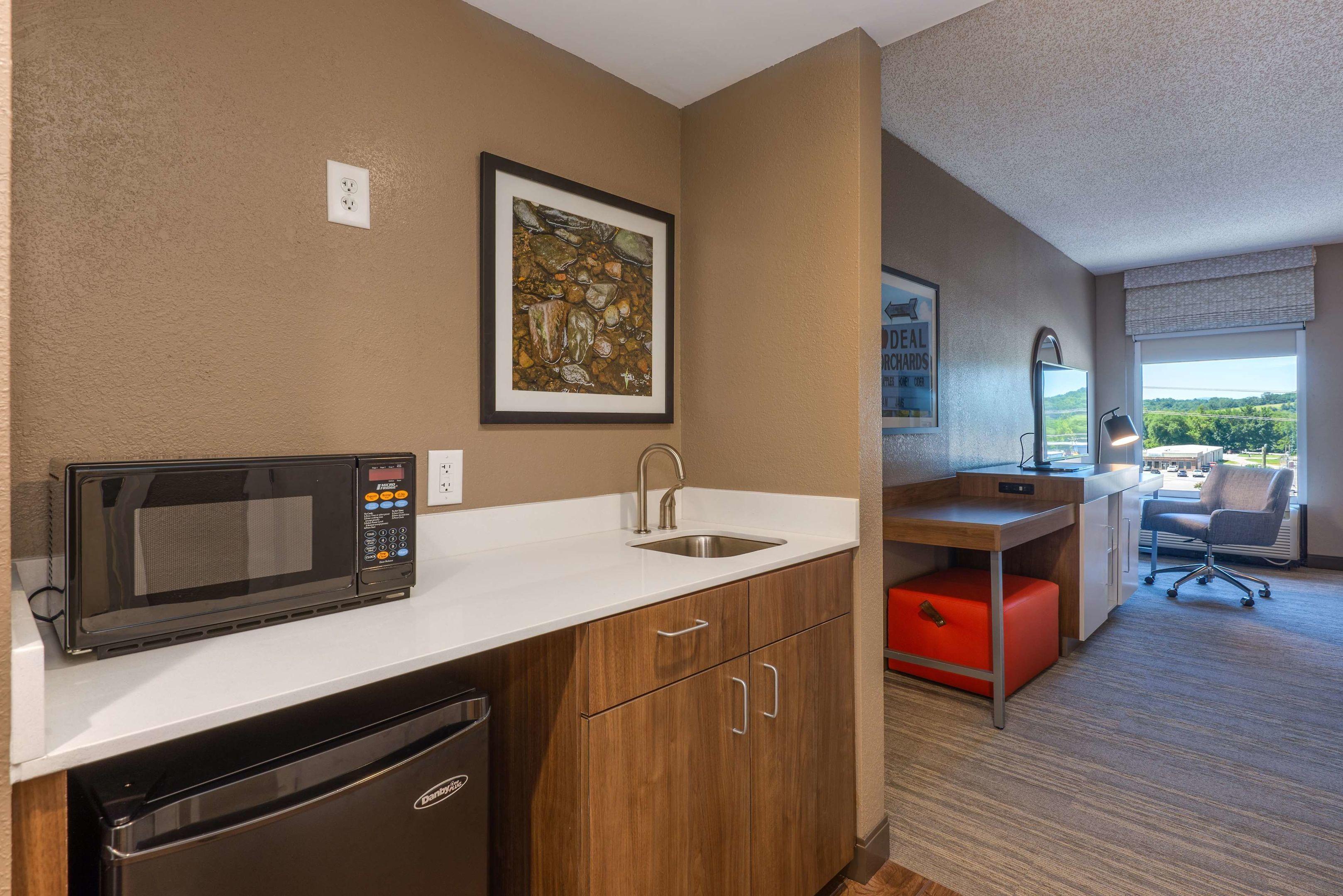 Hampton Inn Wilkesboro — photo 4
