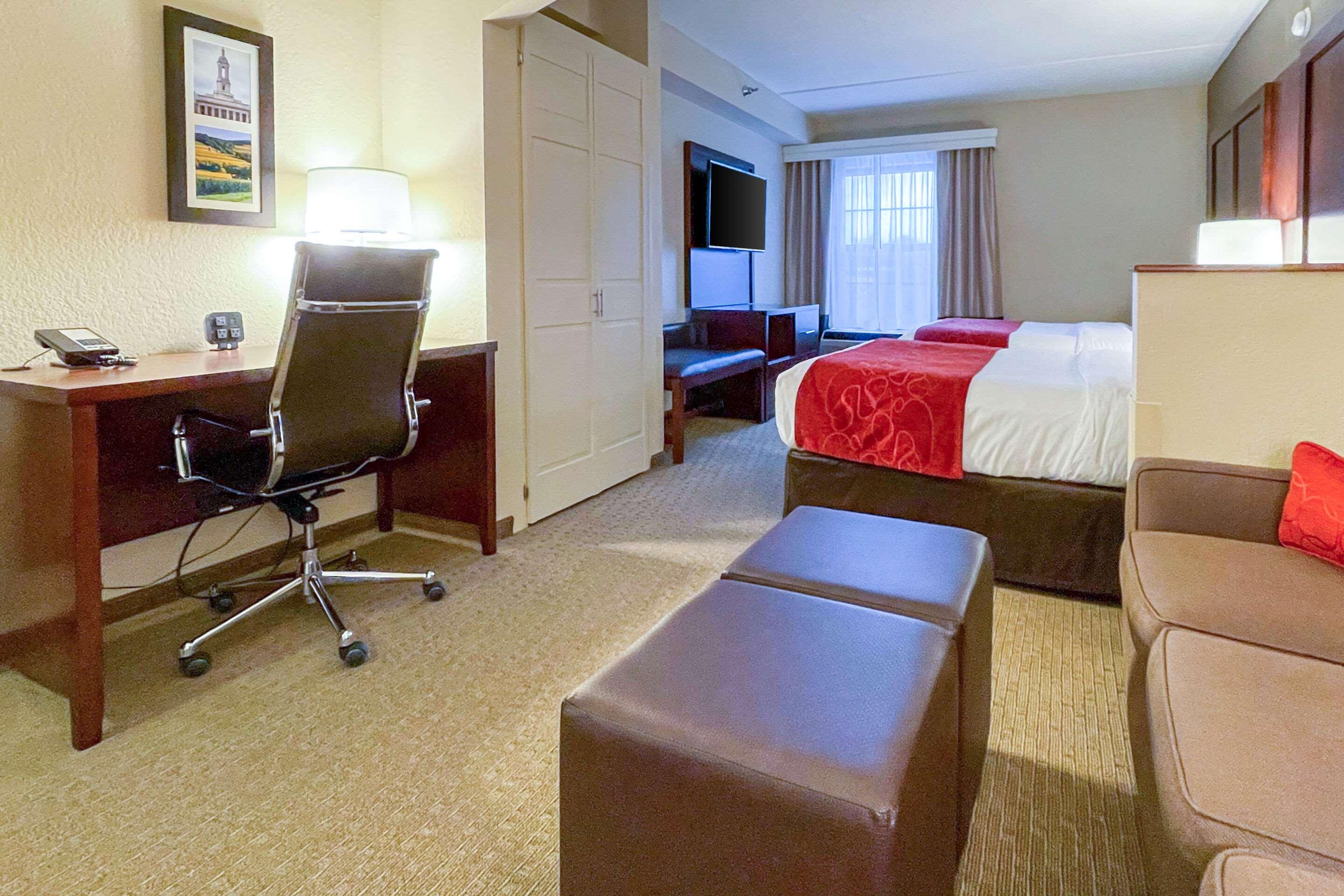 Comfort Suites State College — photo 4