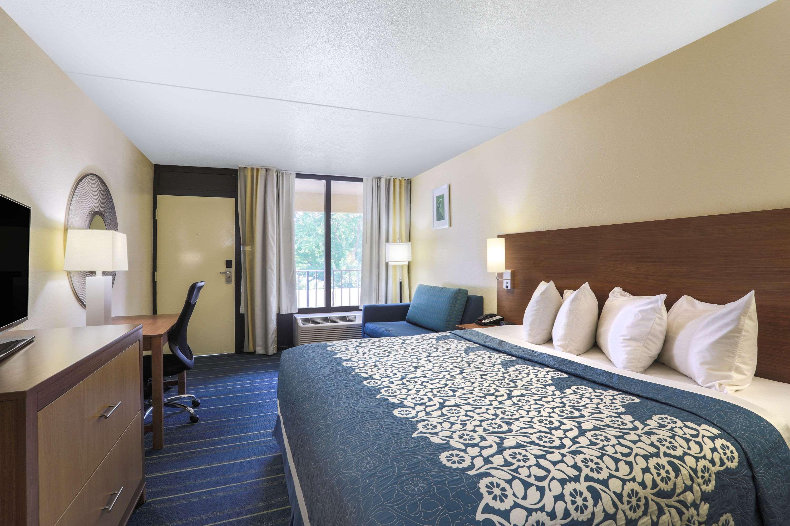Days Inn Newark Wilmington — photo 4