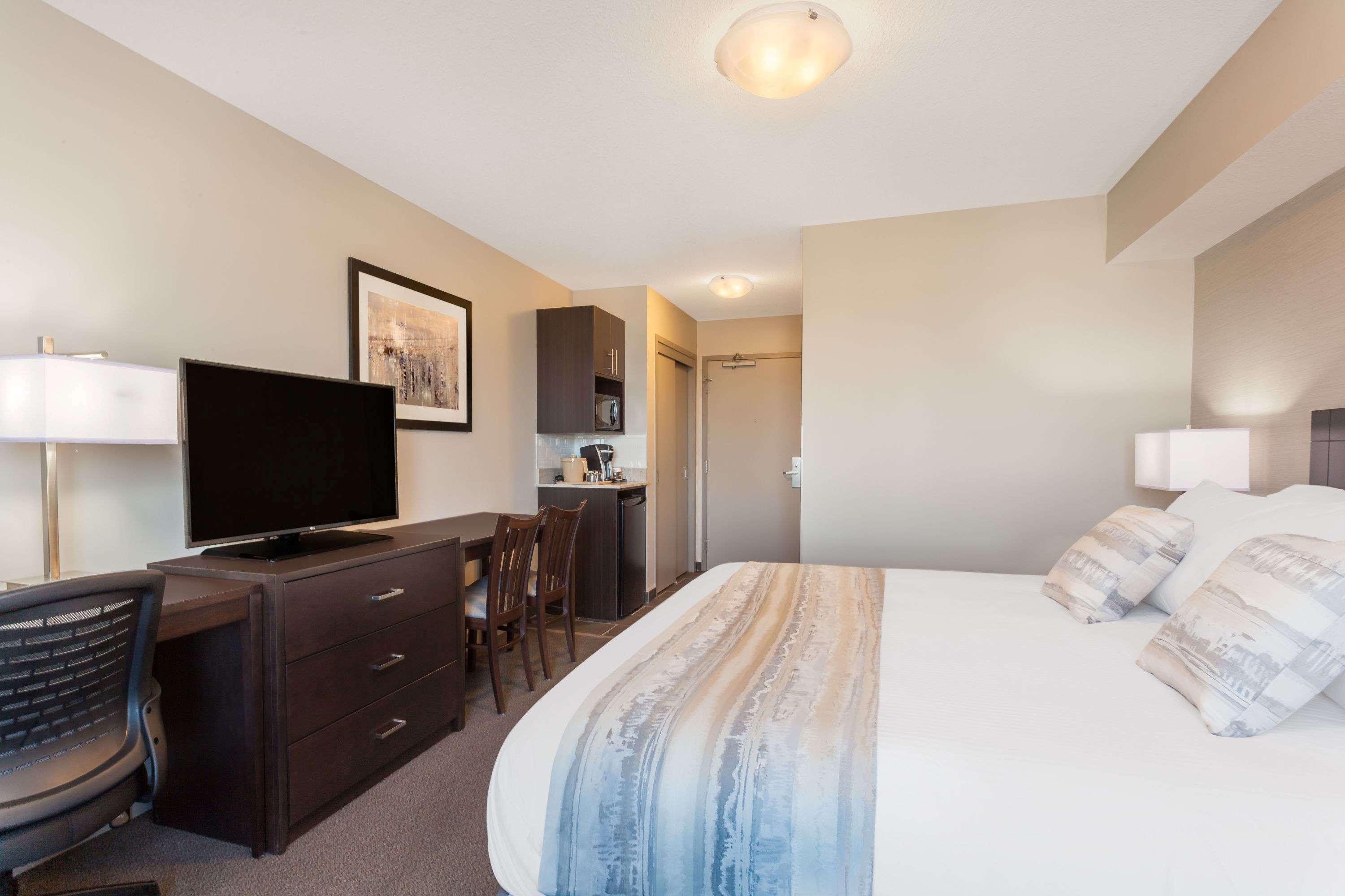 Ramada by Wyndham Grassland — photo 5