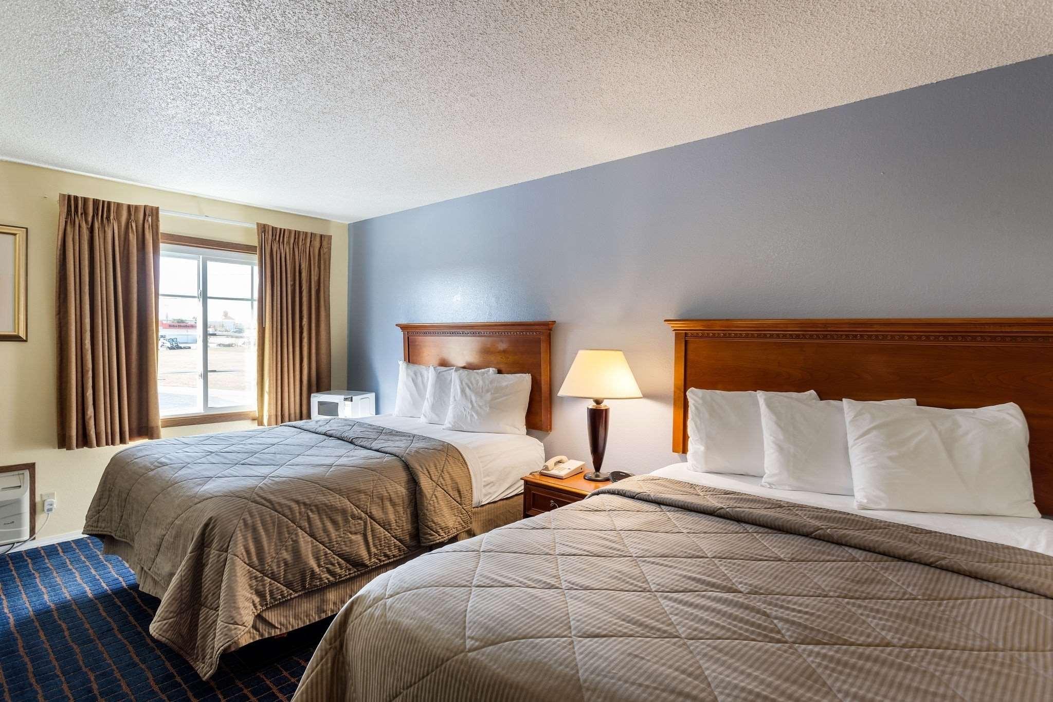 Rodeway Inn — photo 4