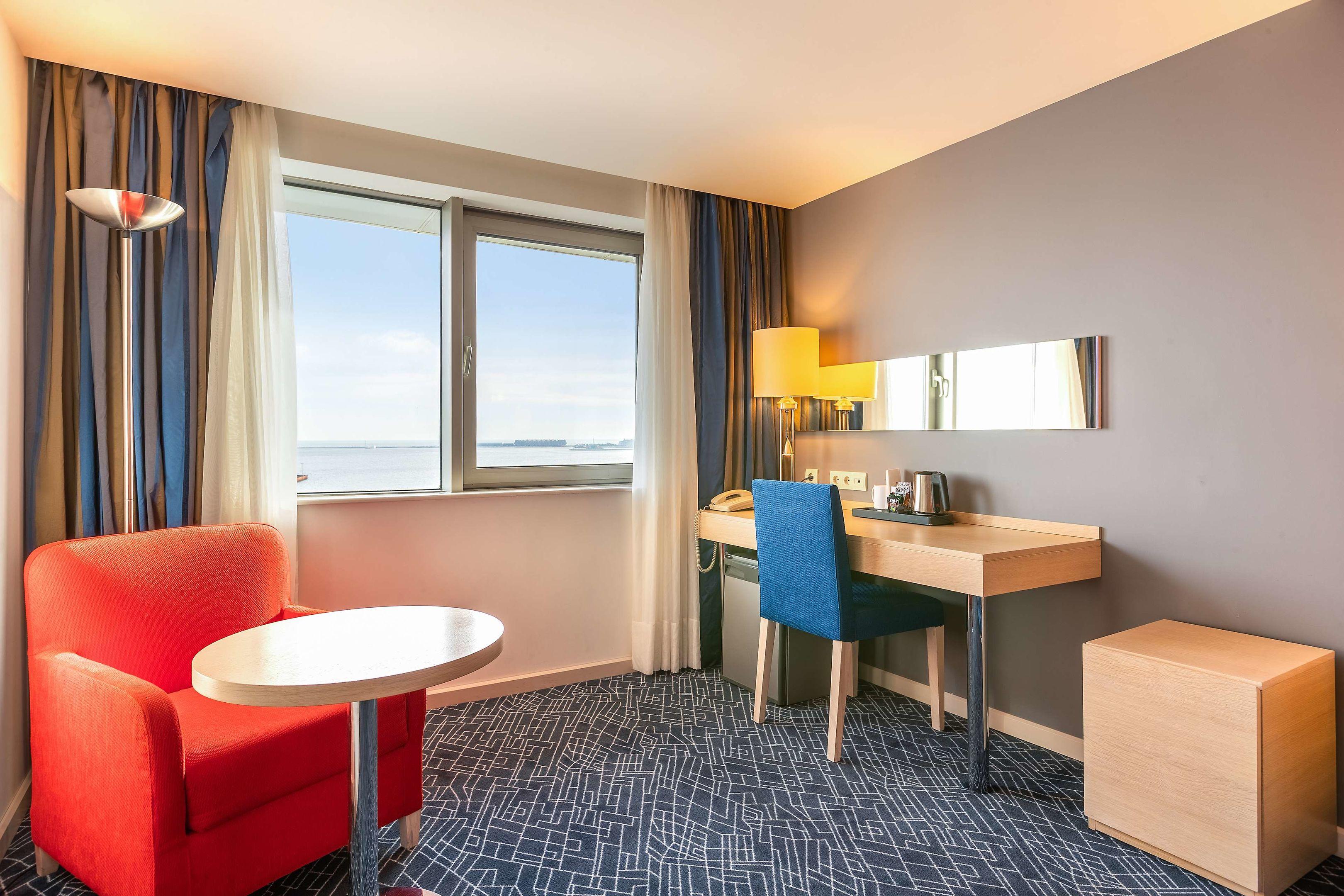 Park Inn by Radisson Azerbaijan Baku — photo 4