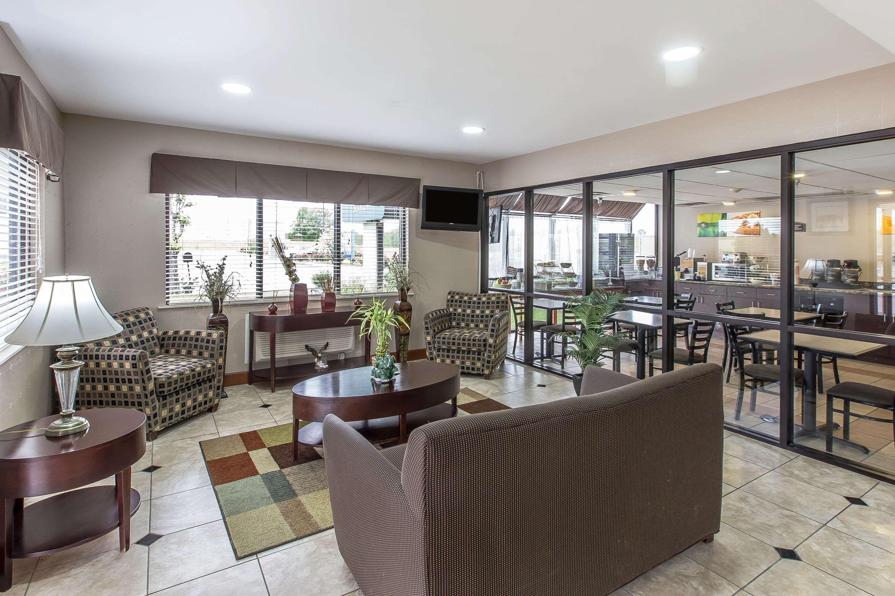 Quality Inn & Suites Montgomery East Carmichael RD — photo 5
