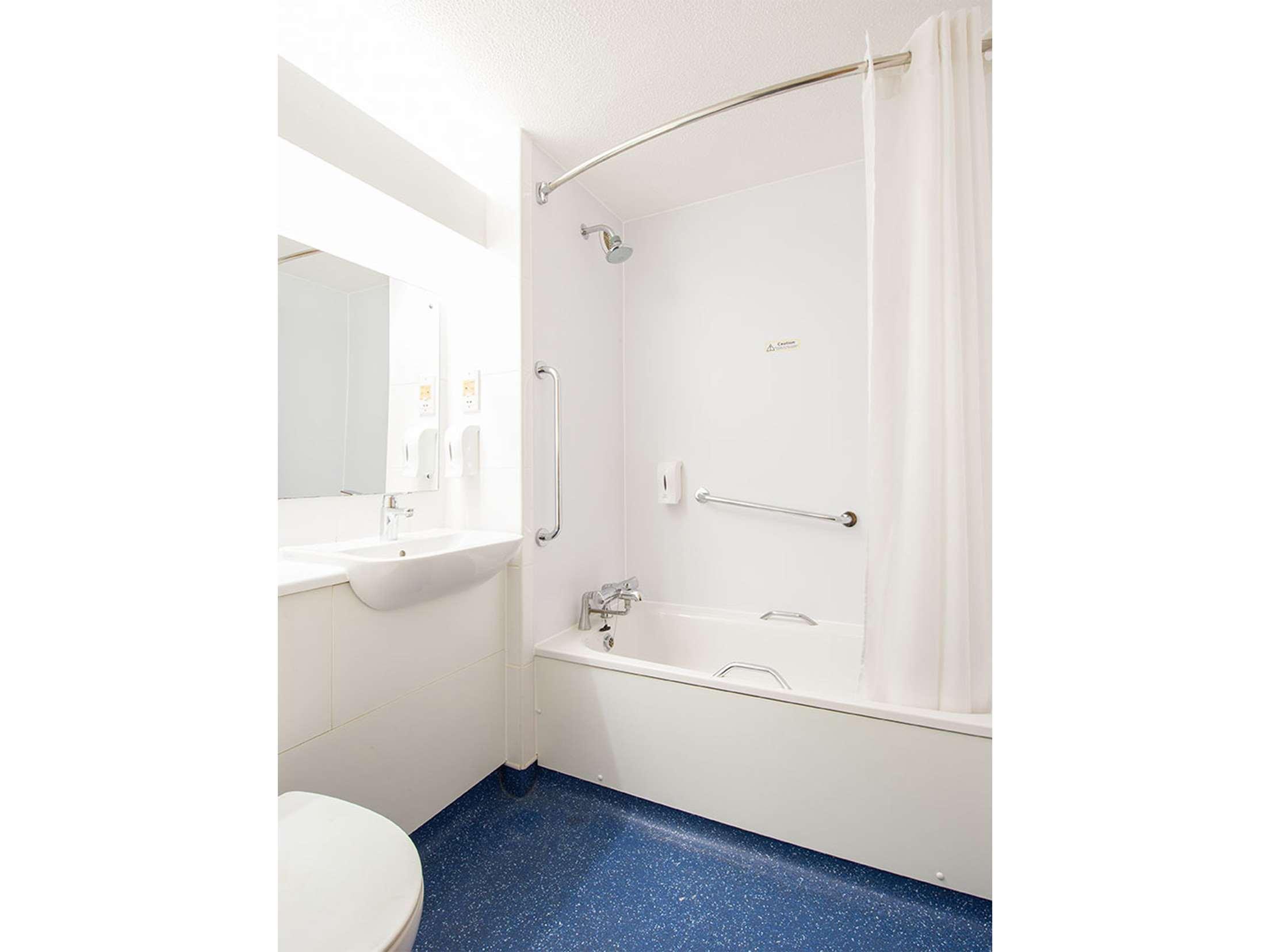 Travelodge Glasgow Central — photo 4