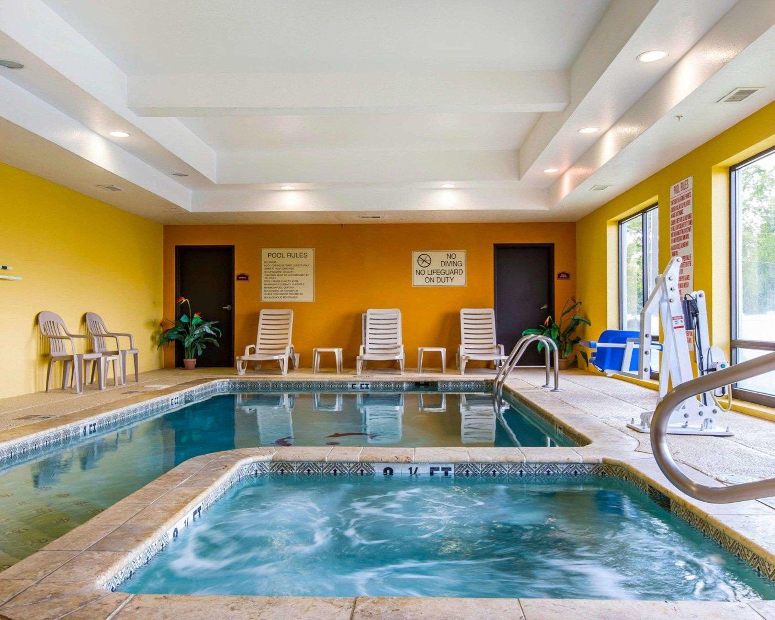 Comfort Suites Waycross — photo 4