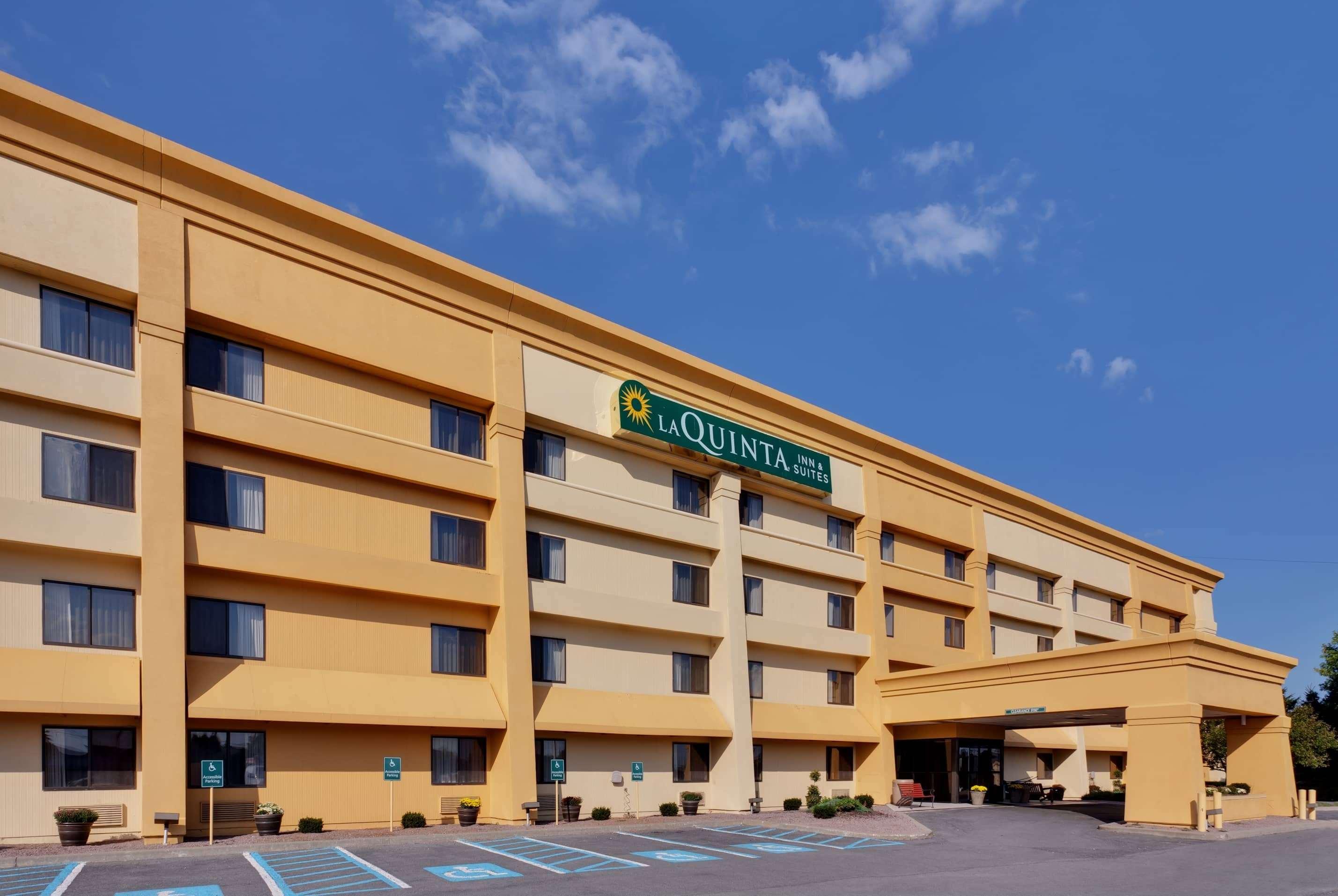 La Quinta Inn & Suites Plattsburgh — photo 3