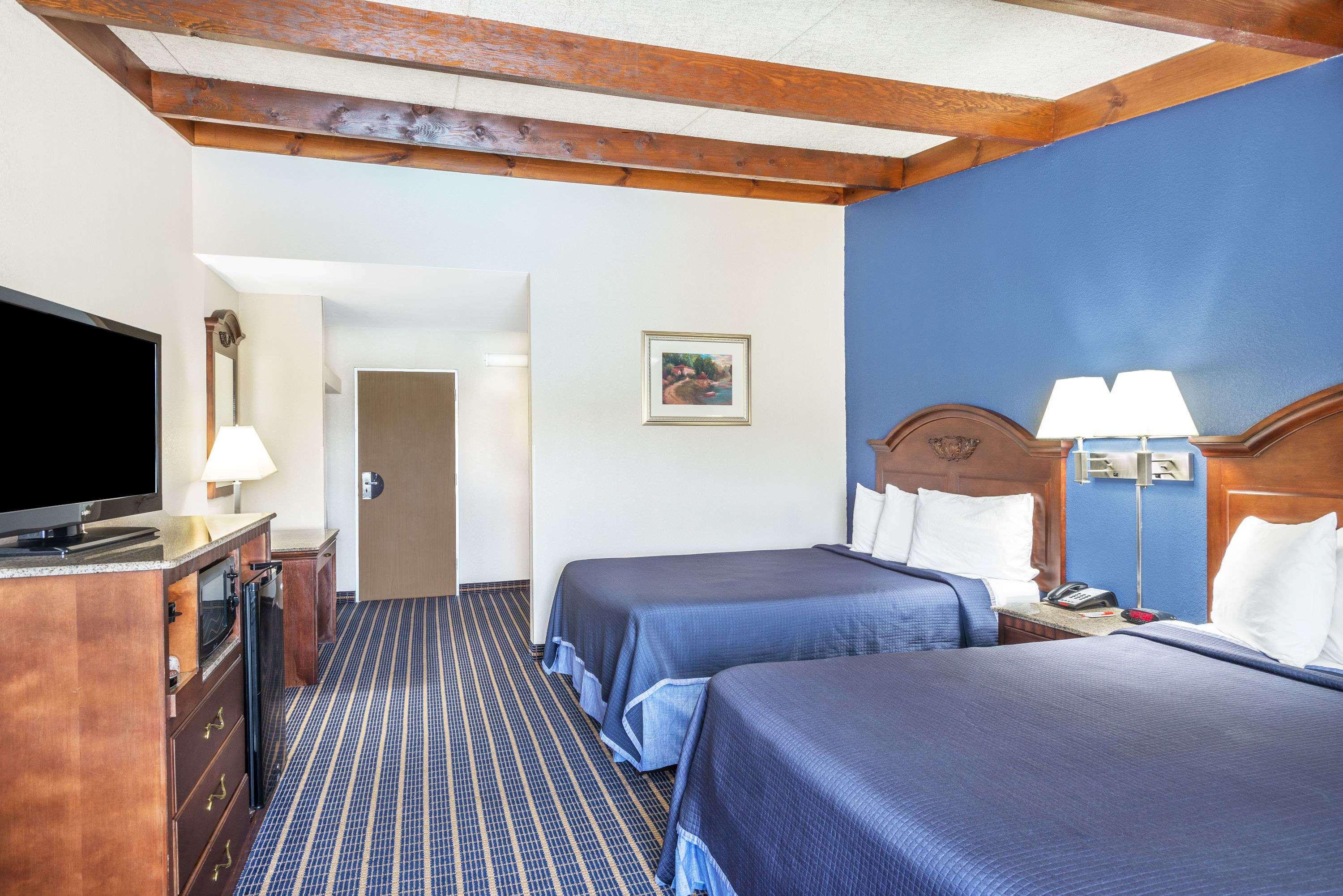 Howard Johnson Inn - Bangor — photo 5