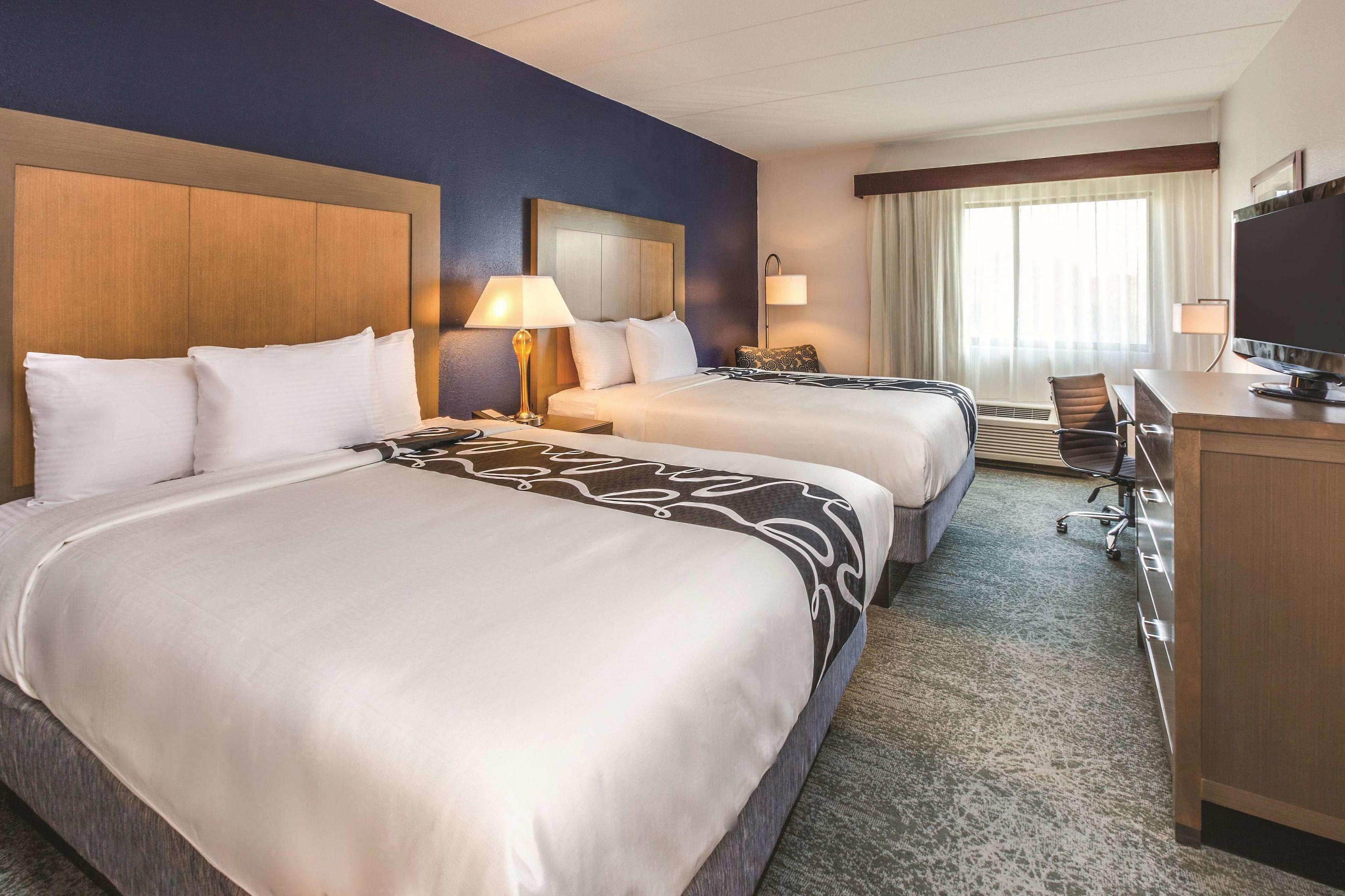 La Quinta Inn & Suites Philadelphia Airport — photo 5