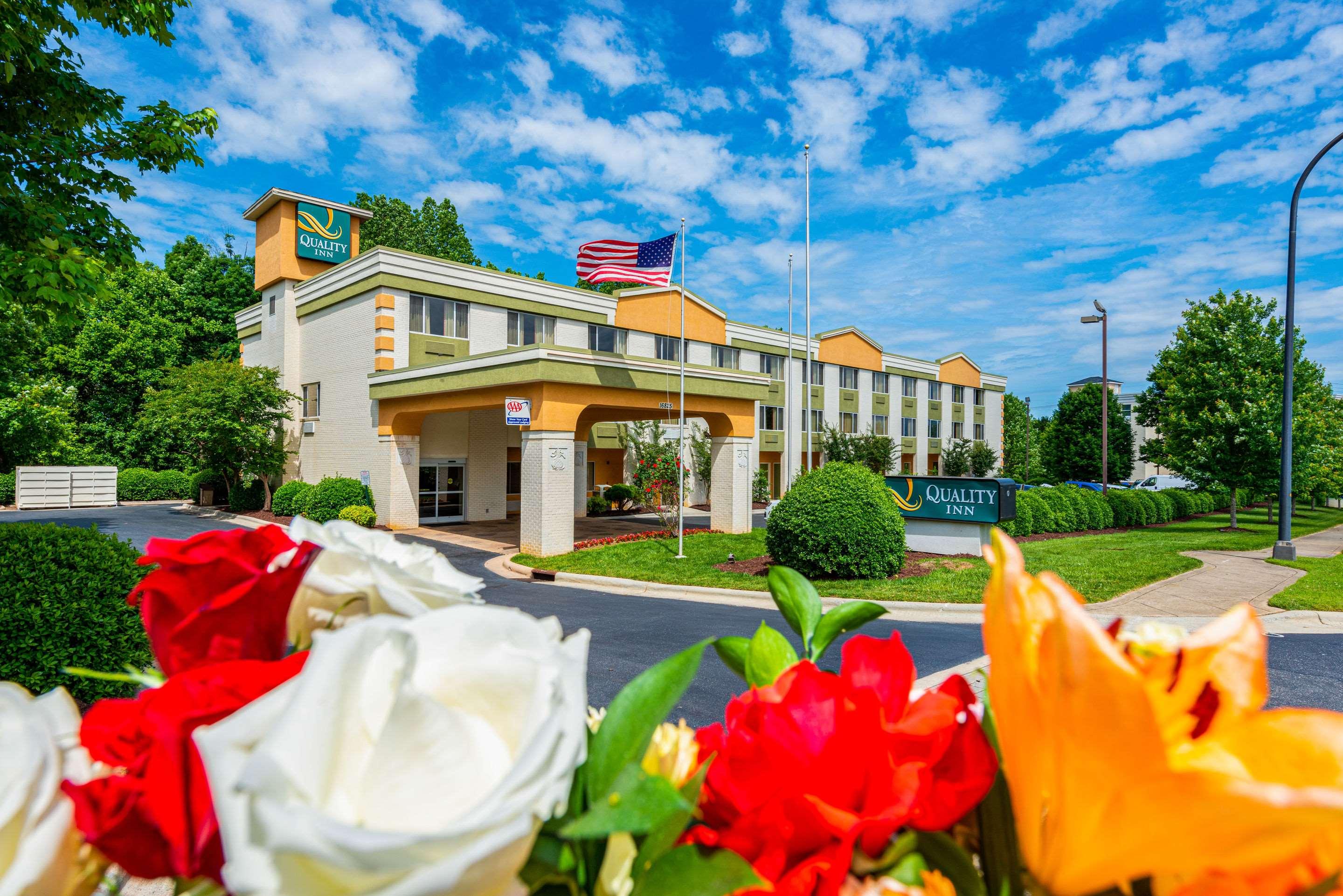 Quality Inn Huntersville near Lake Norman — photo 3