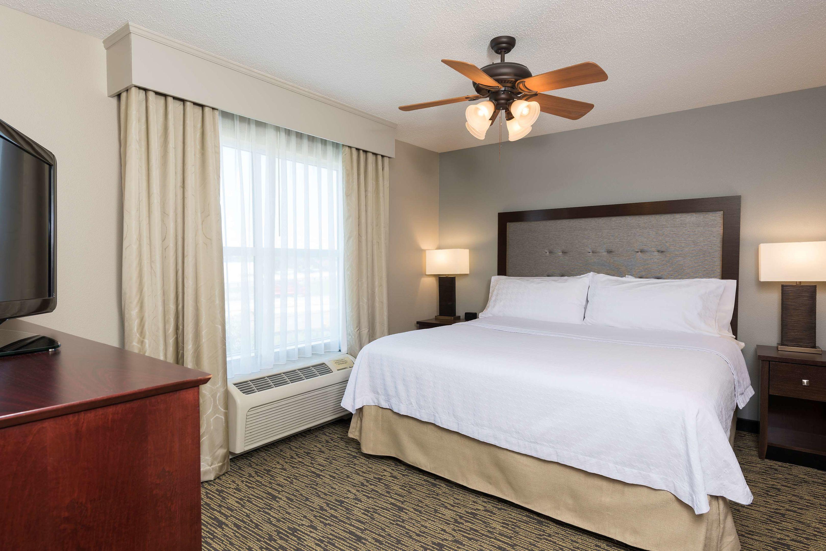 Homewood Suites by Hilton Indianapolis Northwest — photo 5