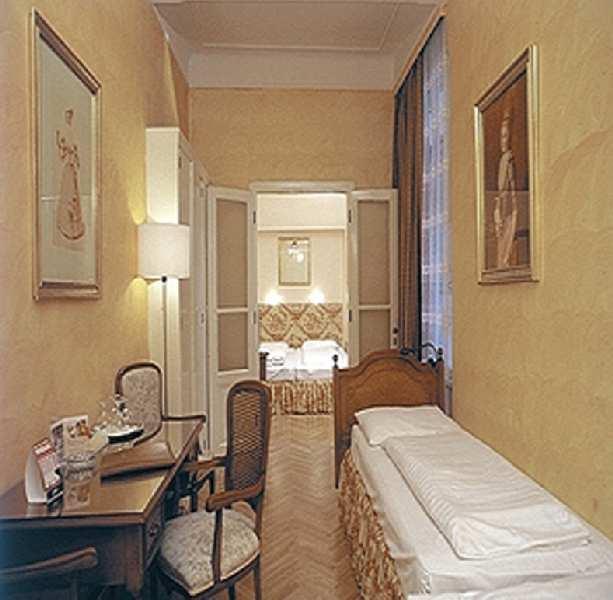 SHS-Hotel Papageno — photo 5