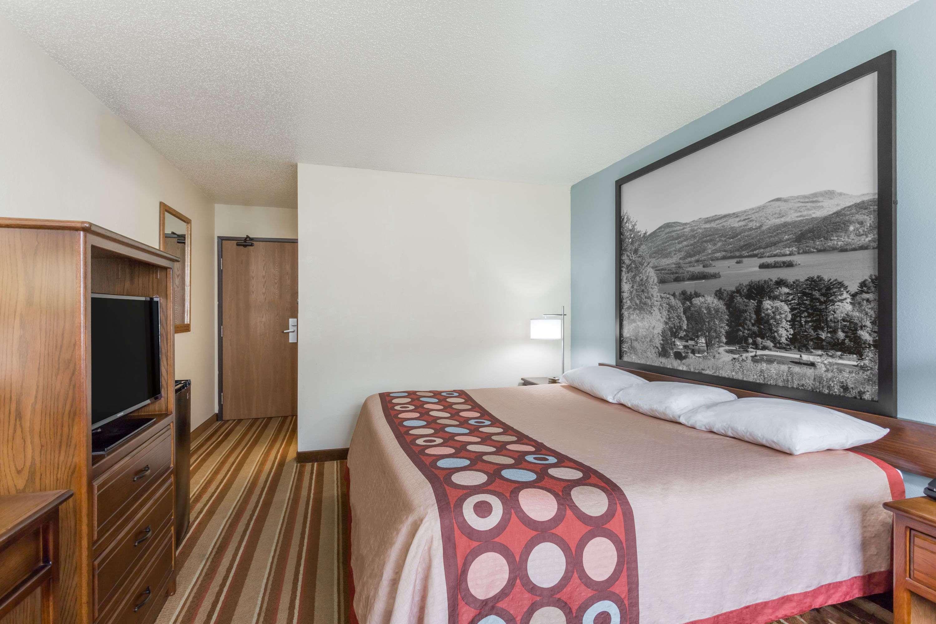 Super 8 by Wyndham Danville VA — photo 3