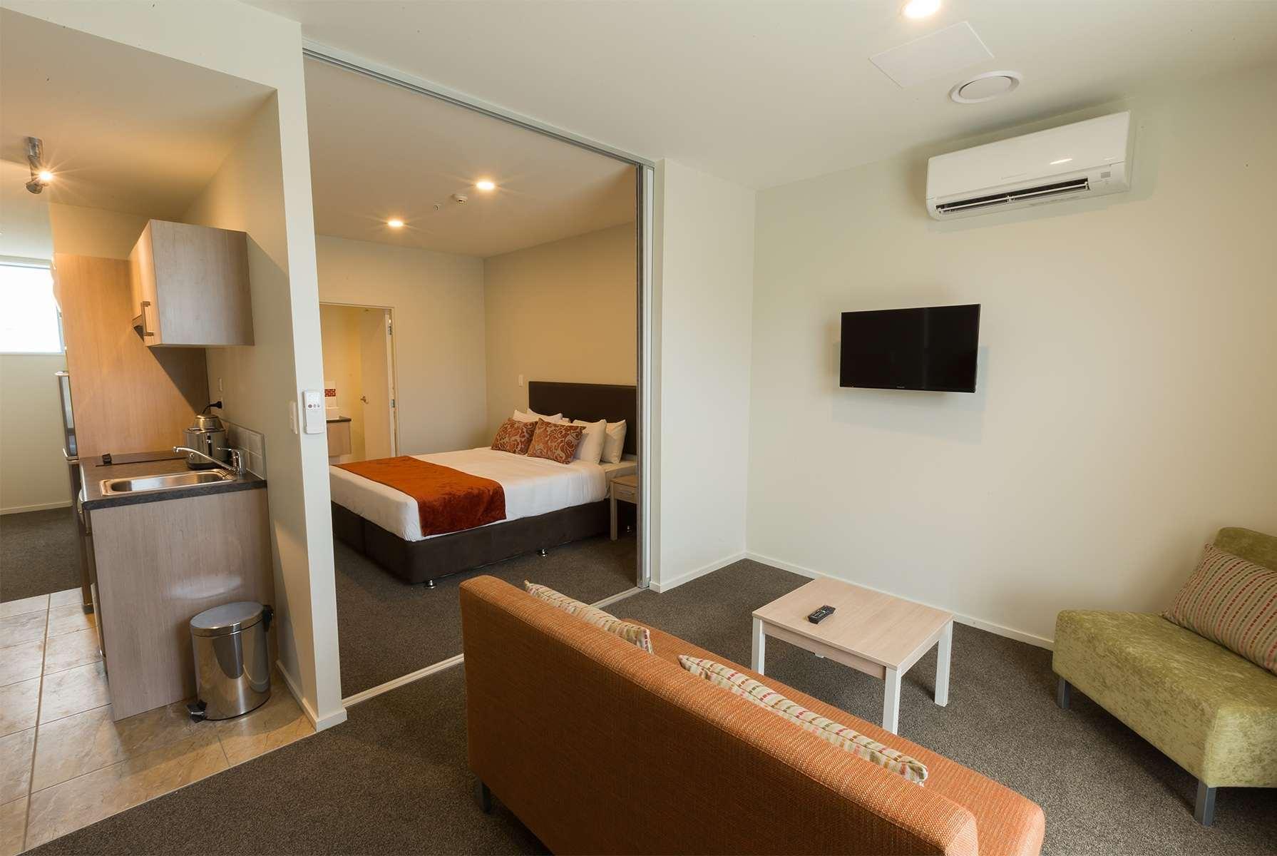 Ramada Suites Christchurch City — photo 4