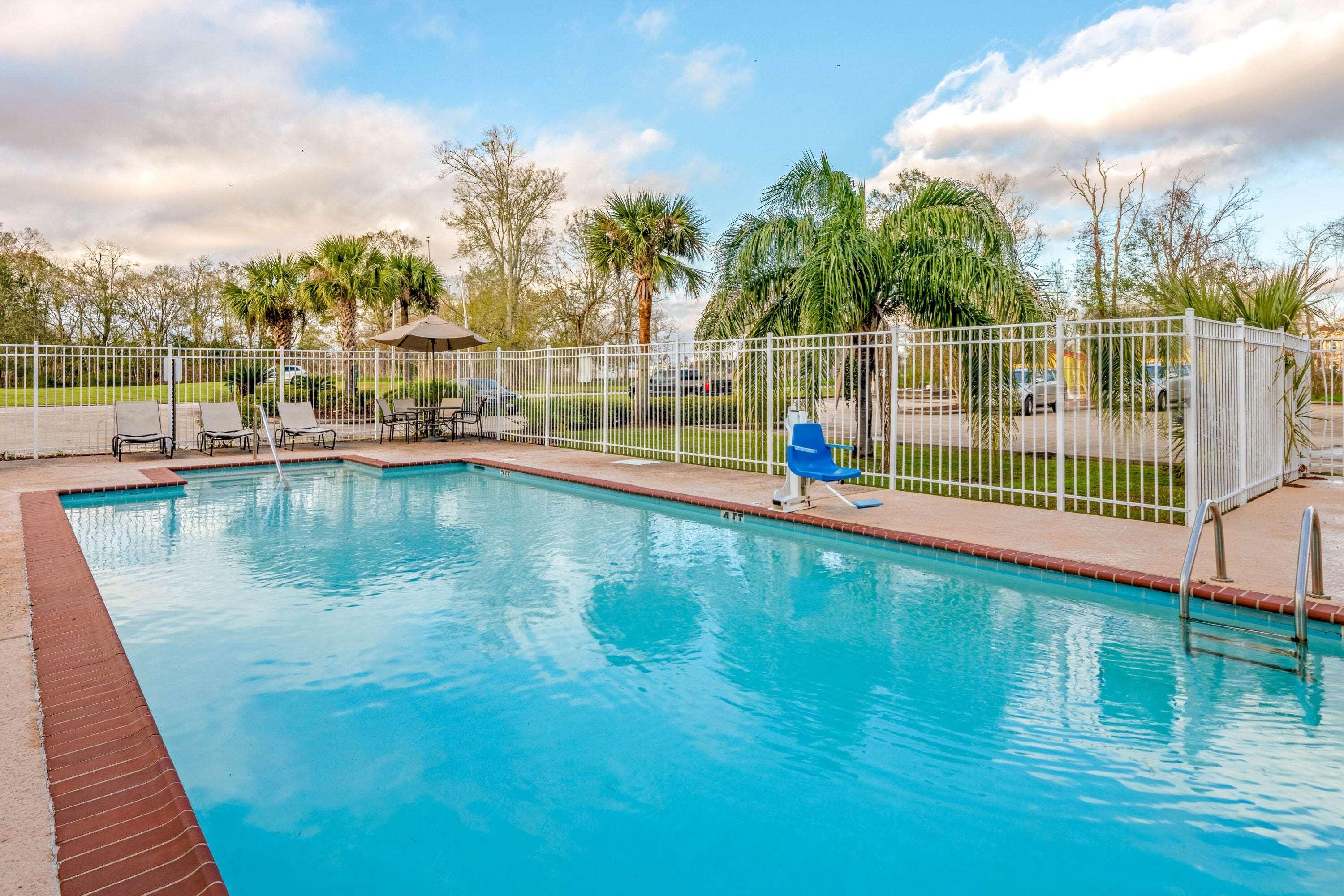 La Quinta Inn & Suites by Wyndham Houma — photo 5