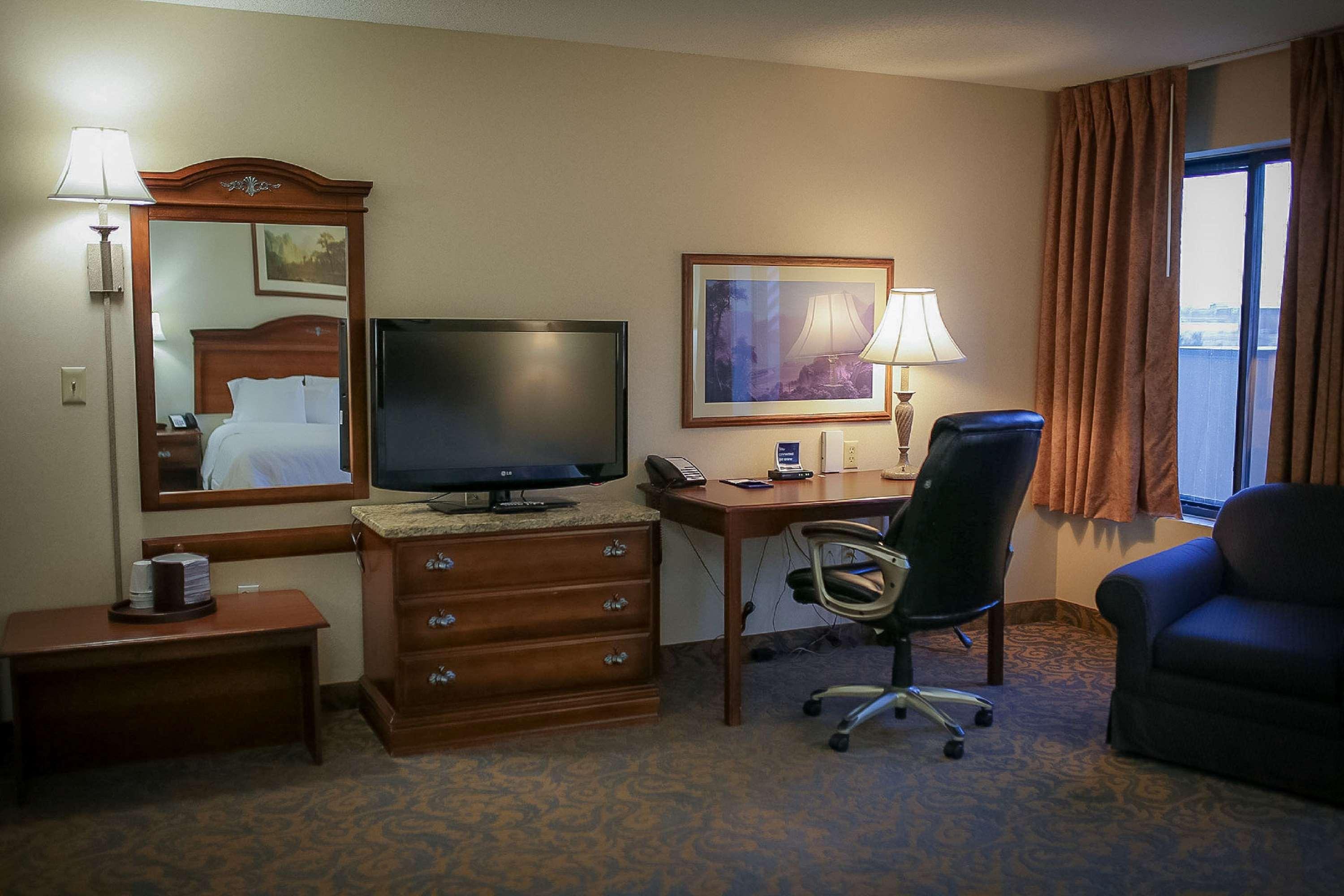 SureStay Plus Hotel by Best Western Cheyenne — photo 5