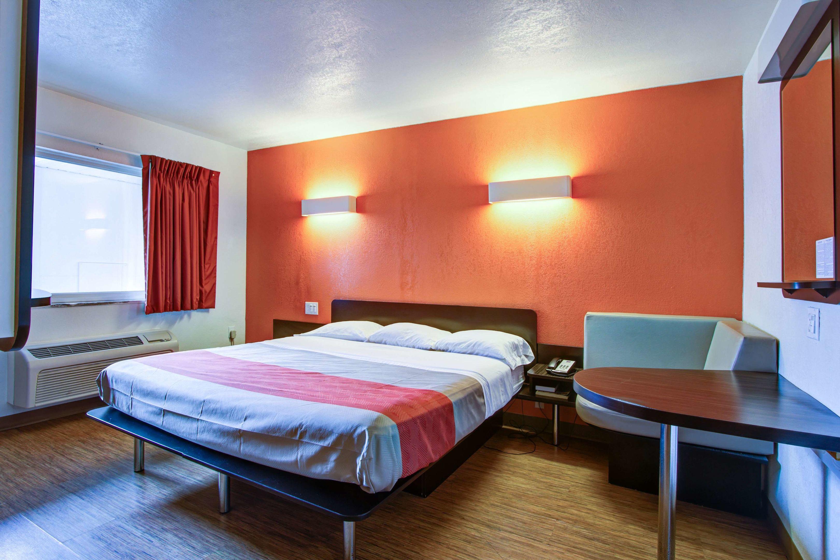 Motel 6 Richfield — photo 4