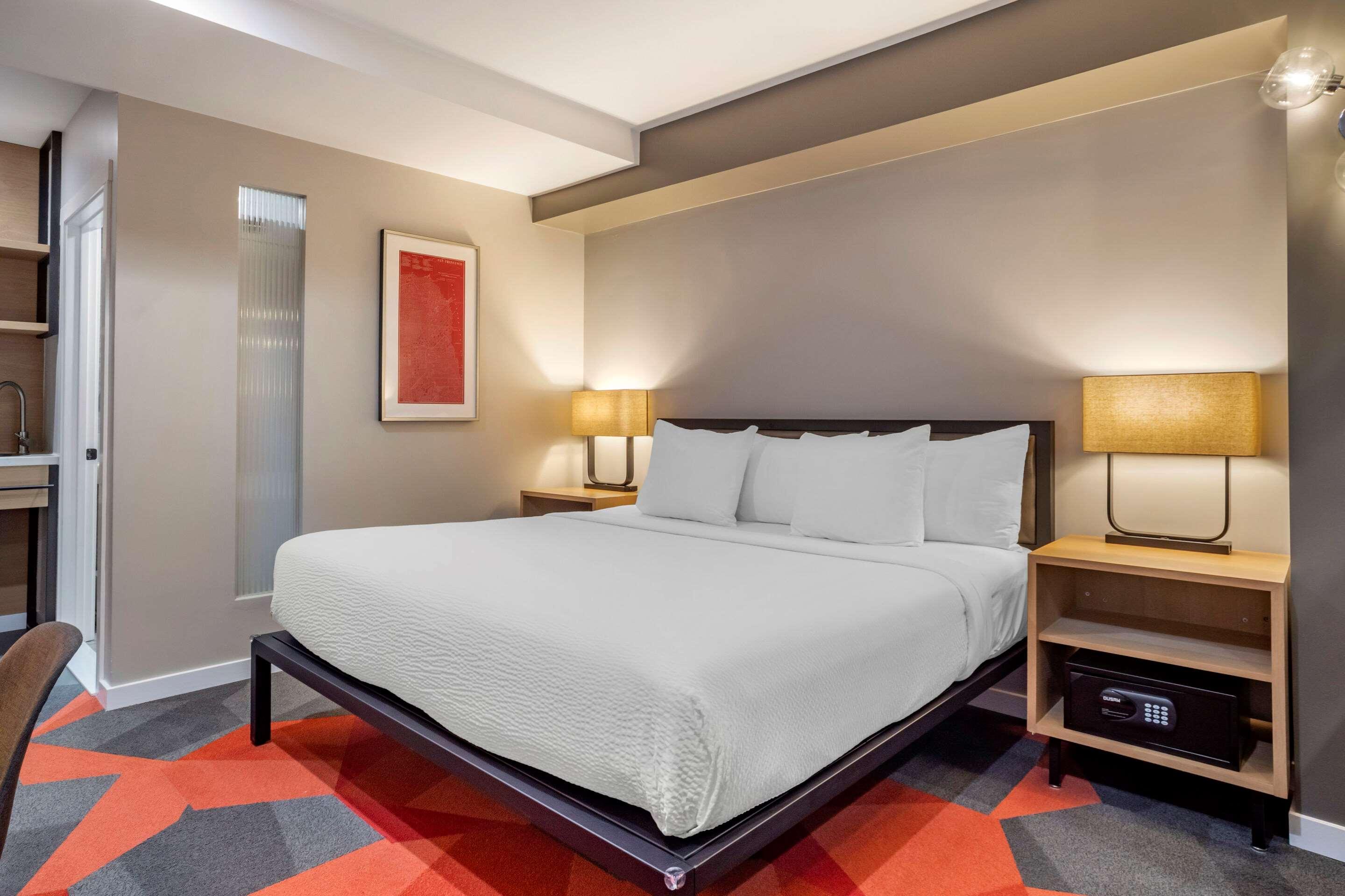 Infinity Hotel Sf An Ascend Hotel Colle — photo 5