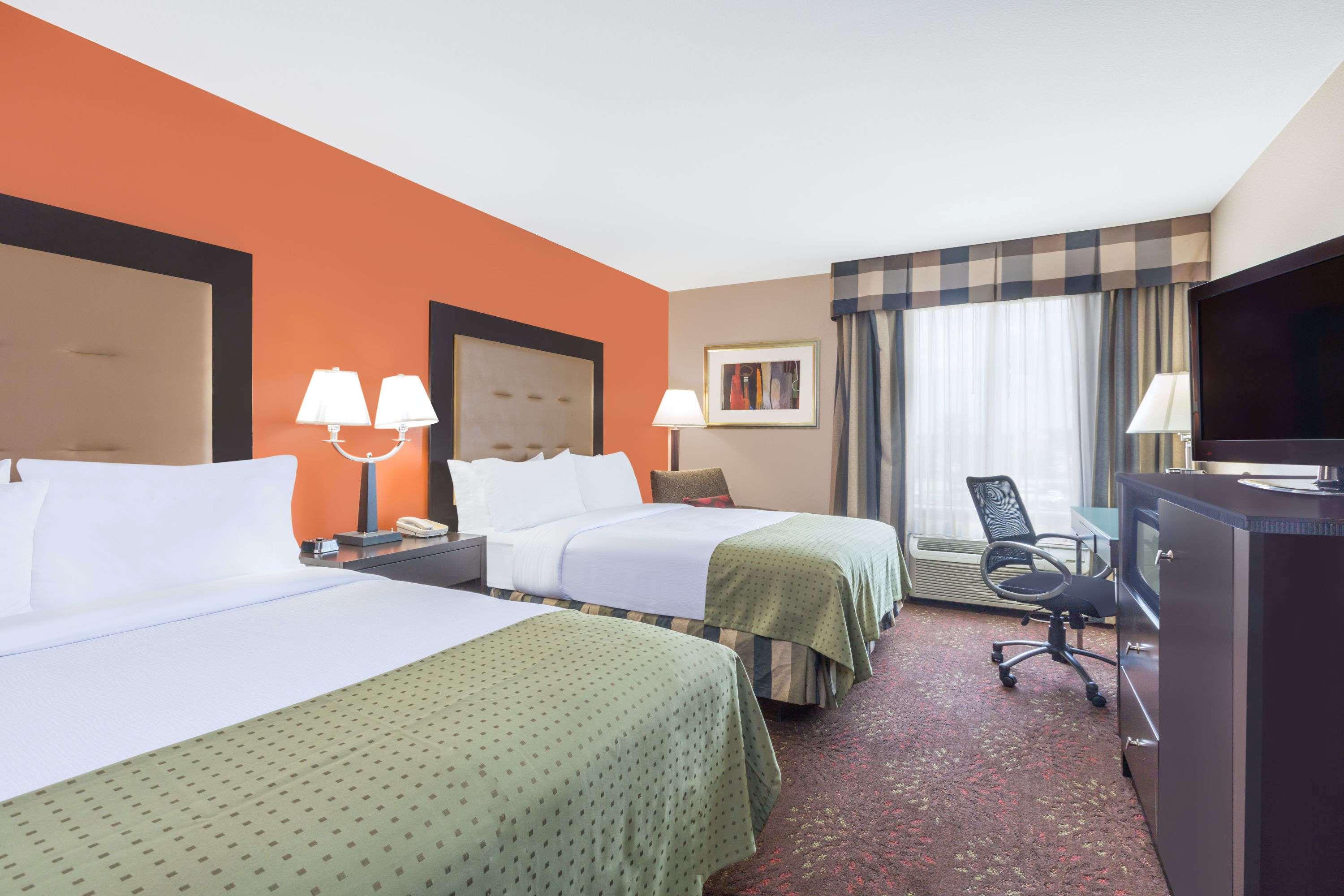 Wyndham Garden Houston Willowbrook — photo 4