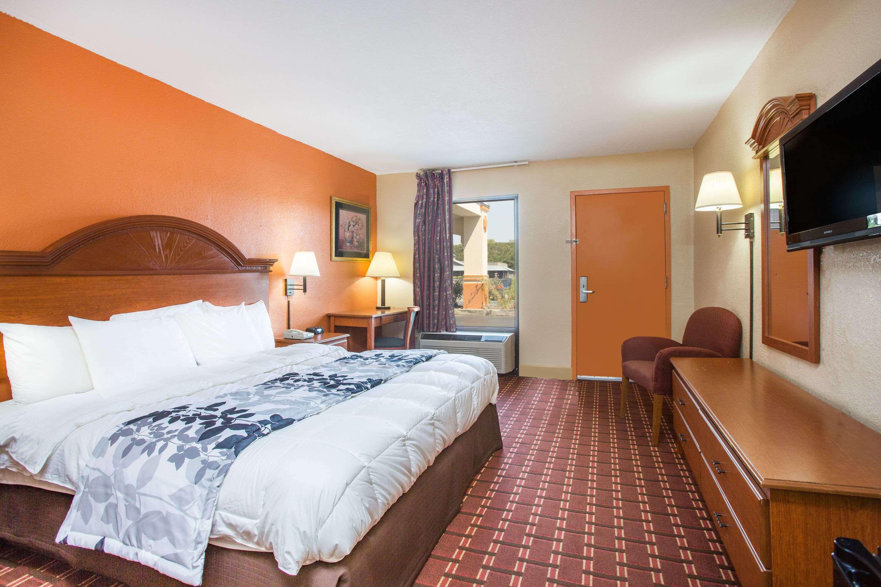 Days Inn Athens — photo 5